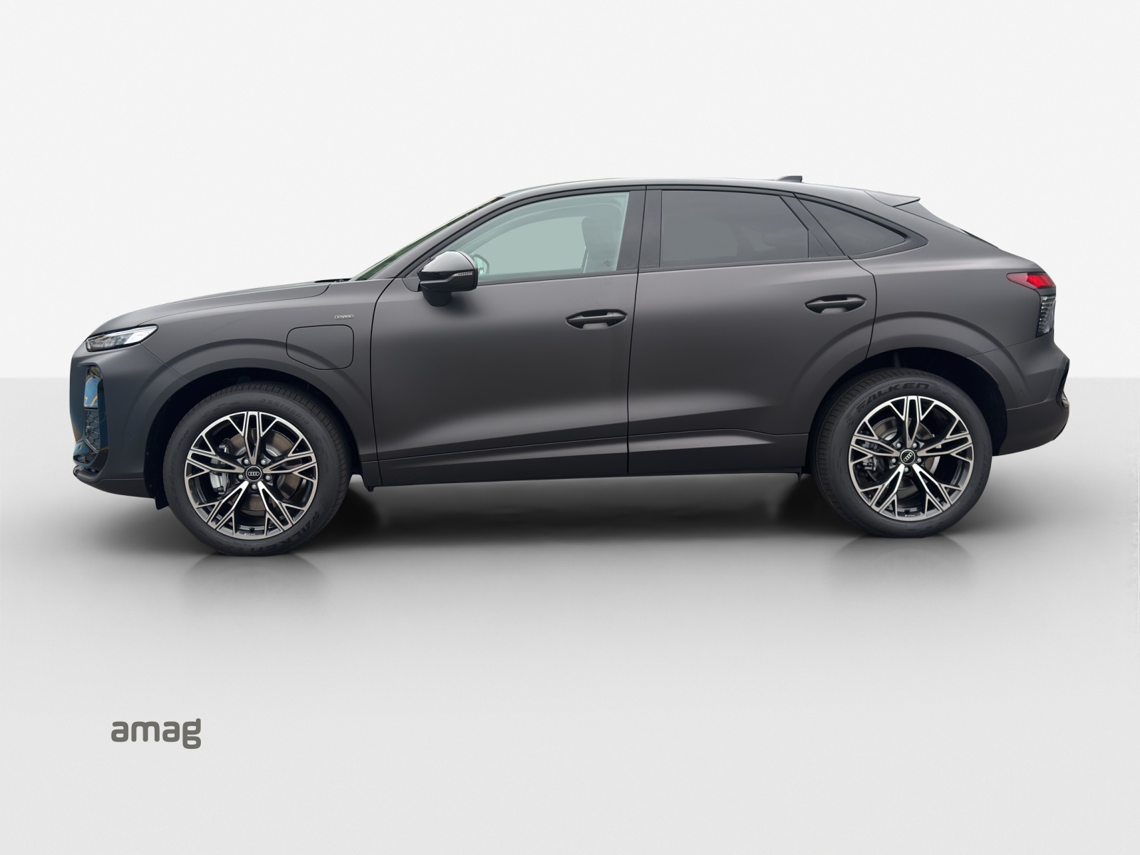 AUDI Q3 Sportback e-hybrid 200 kW S tronig-image-1