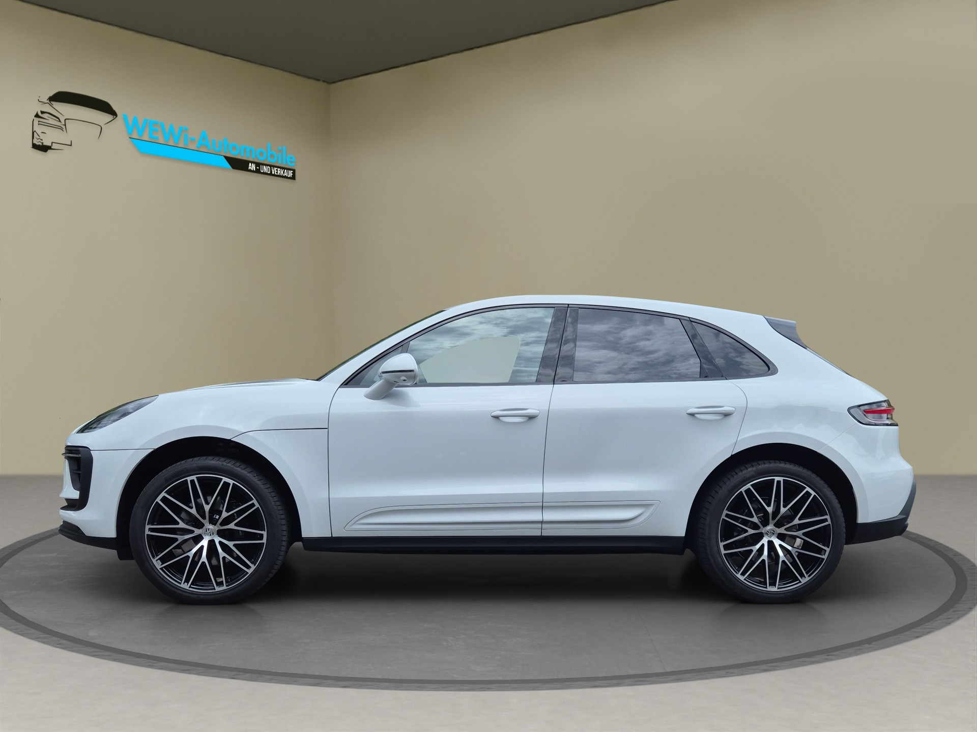 PORSCHE Macan S PDK-showroom-element-1