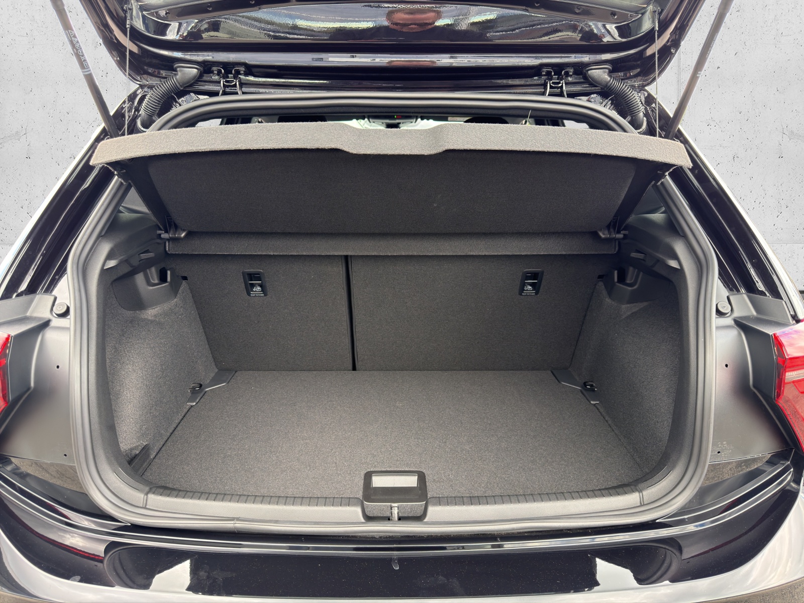 VW Polo 2.0 TSI GTI DSG-image-14