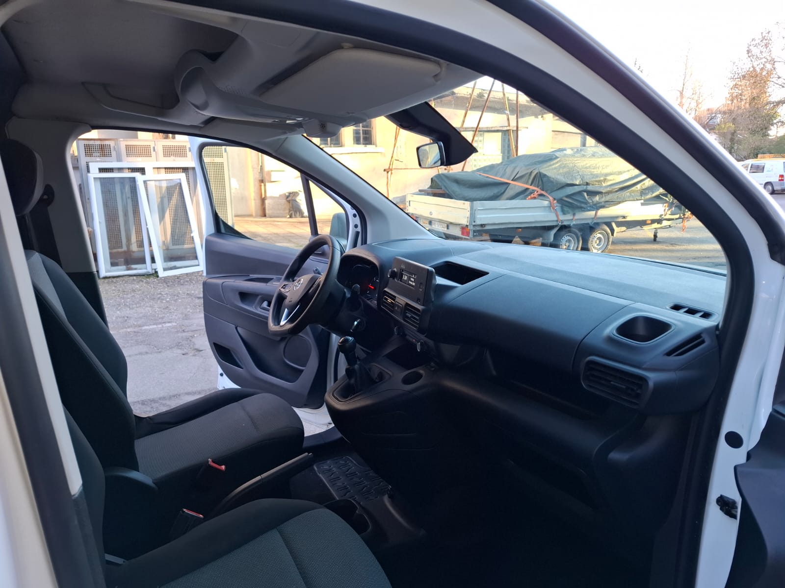 OPEL Combo Life 1.5 Essentia-image-6