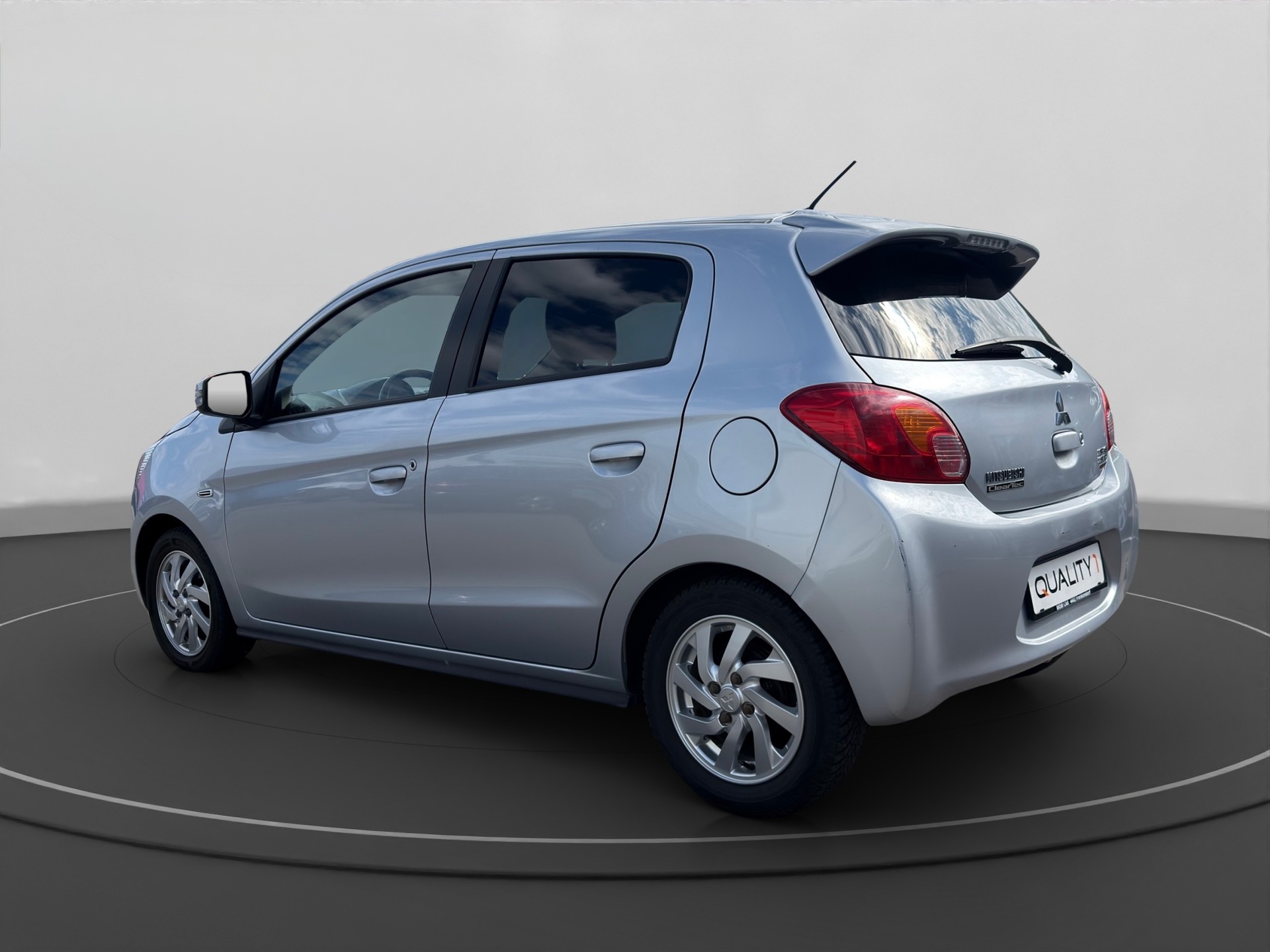 MITSUBISHI Space Star 1.2 Celebration 300K CVT-image-2