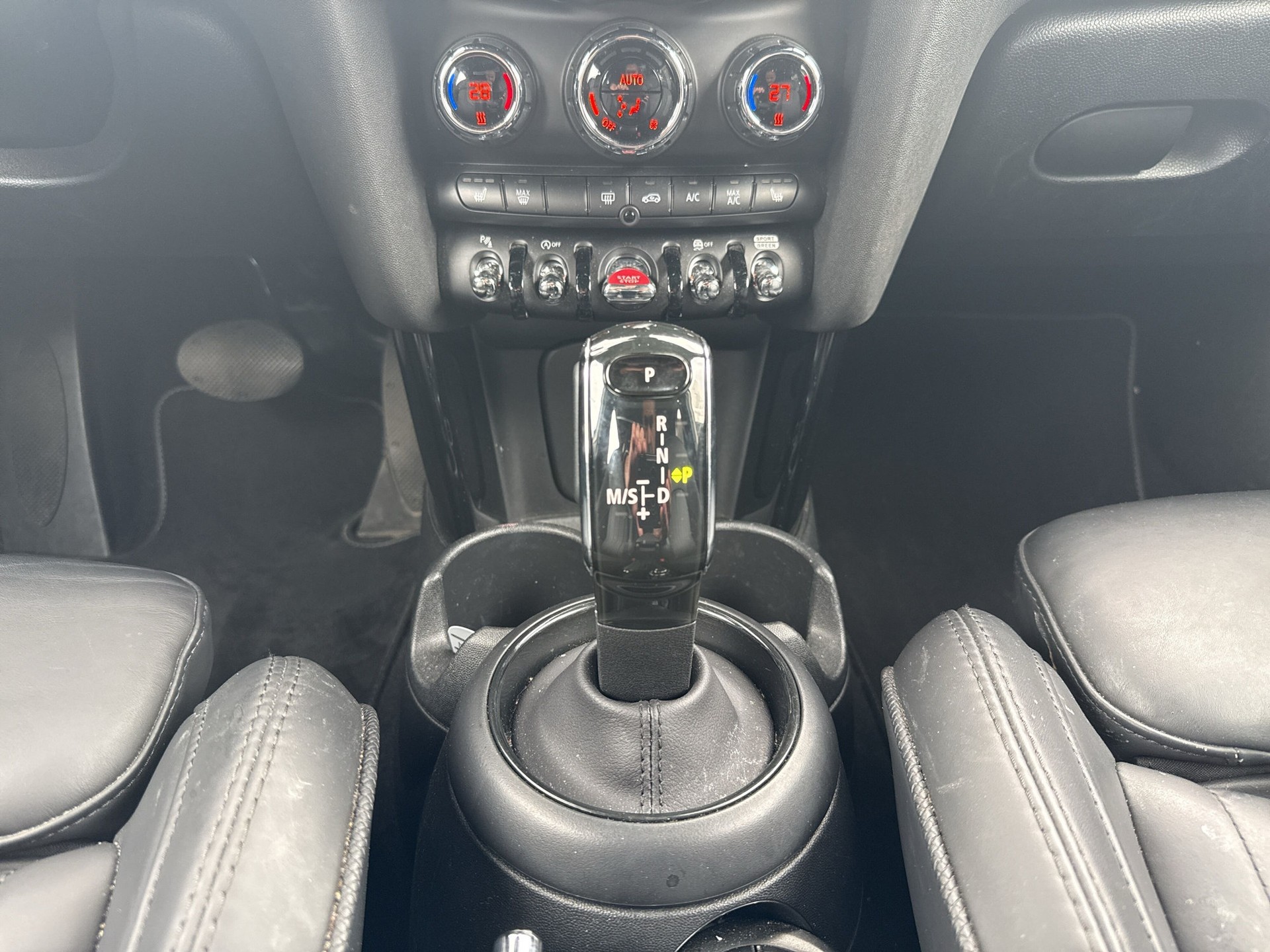 MINI Cooper Steptronic DKG-image-12