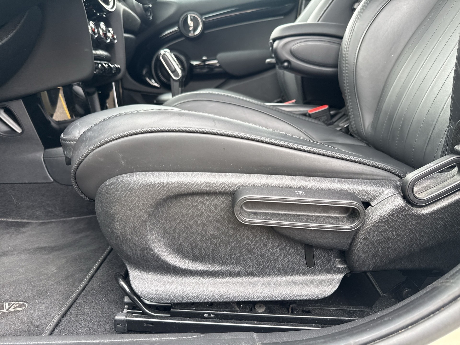 MINI Cooper Steptronic DKG-image-18