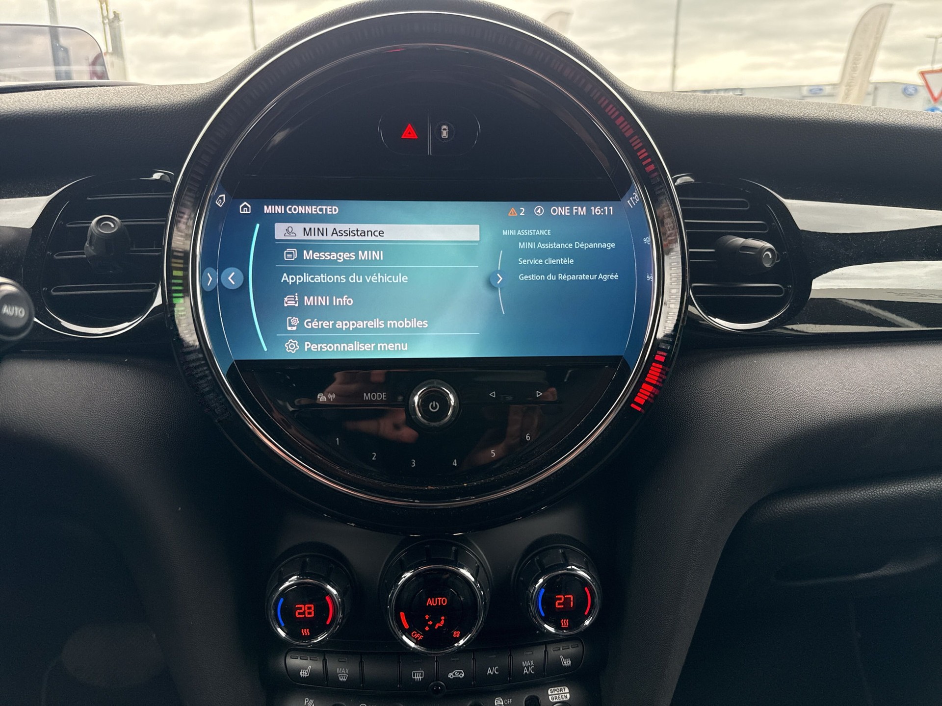MINI Cooper Steptronic DKG-image-10
