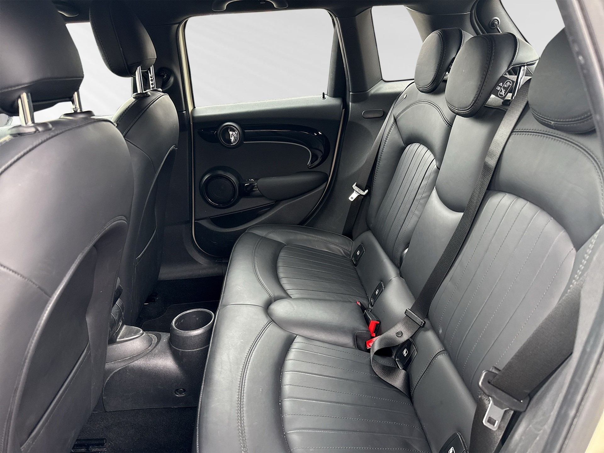 MINI Cooper Steptronic DKG-image-6
