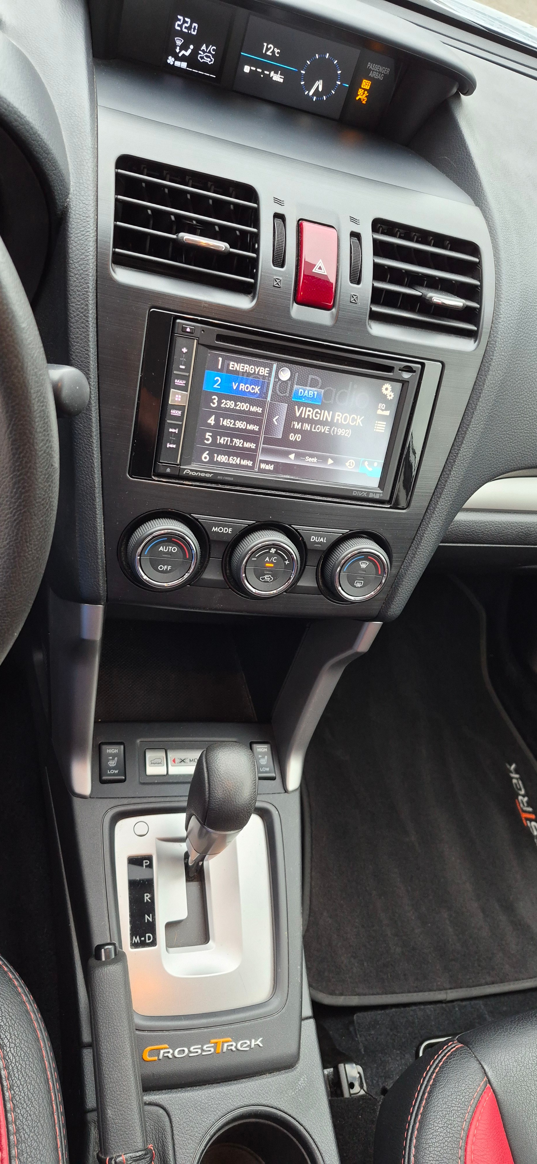 SUBARU Forester 2.0i Swiss-image-14