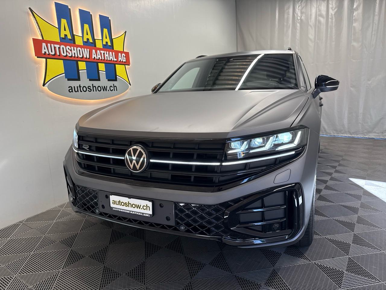 VW Touareg 3.0 TDI R-Line Black Edition-image-20