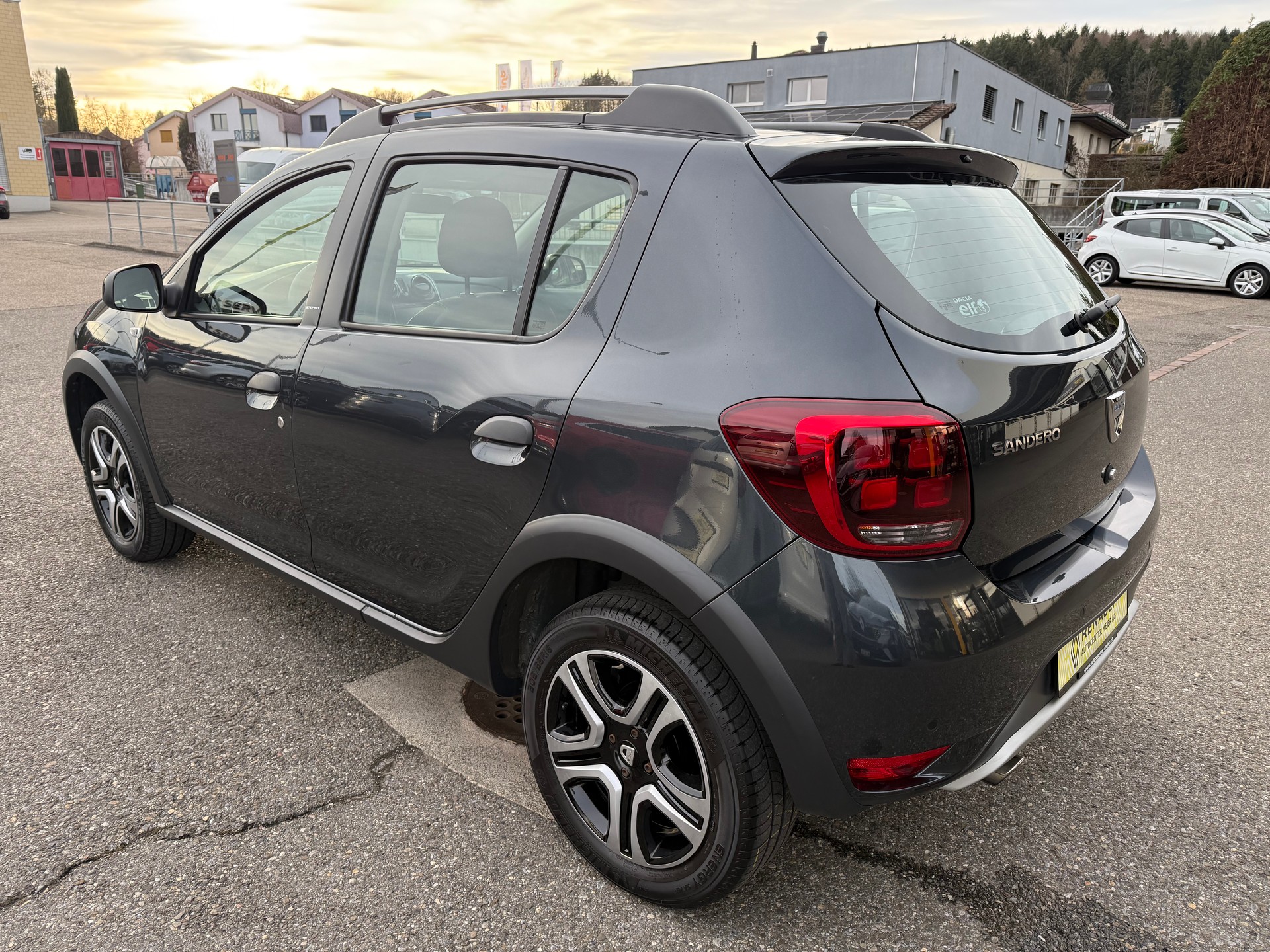 DACIA Sandero Tce 90 Stepway-image-3