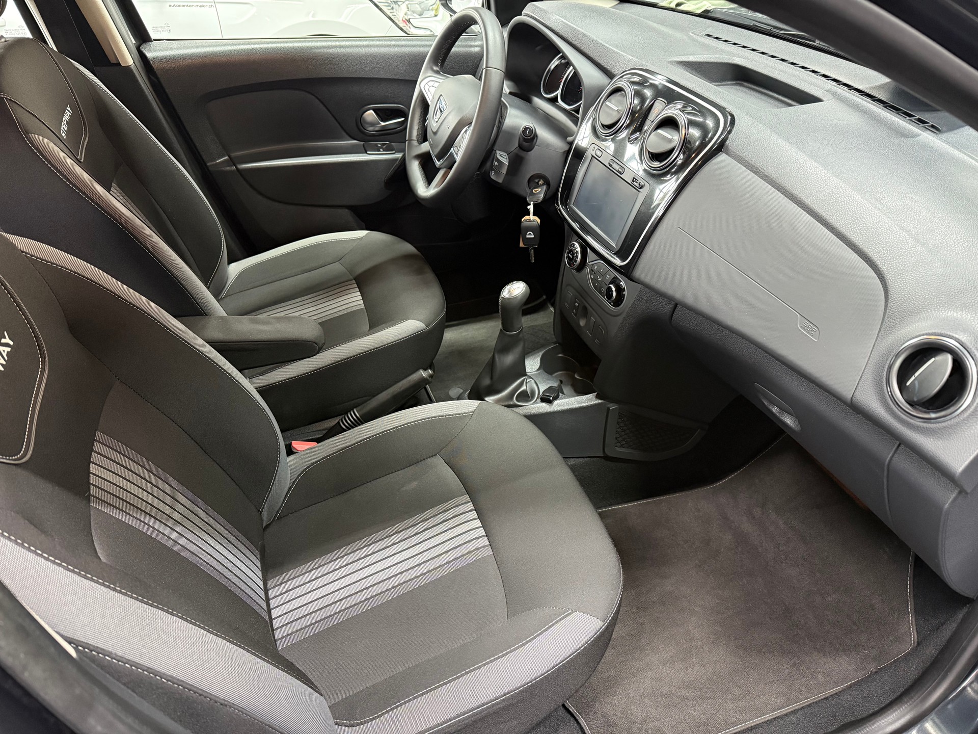 DACIA Sandero Tce 90 Stepway-image-10