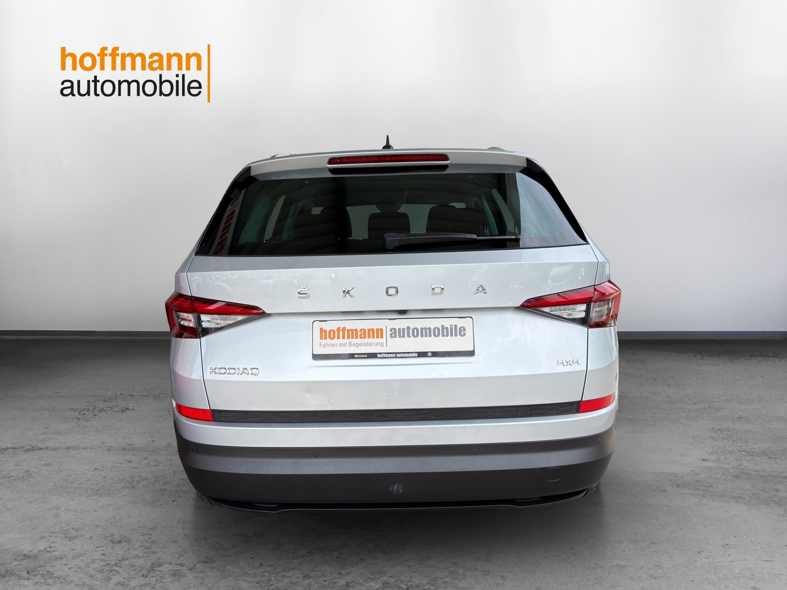 SKODA Kodiaq 2.0 TSI DSG Drive 4x4-image-4