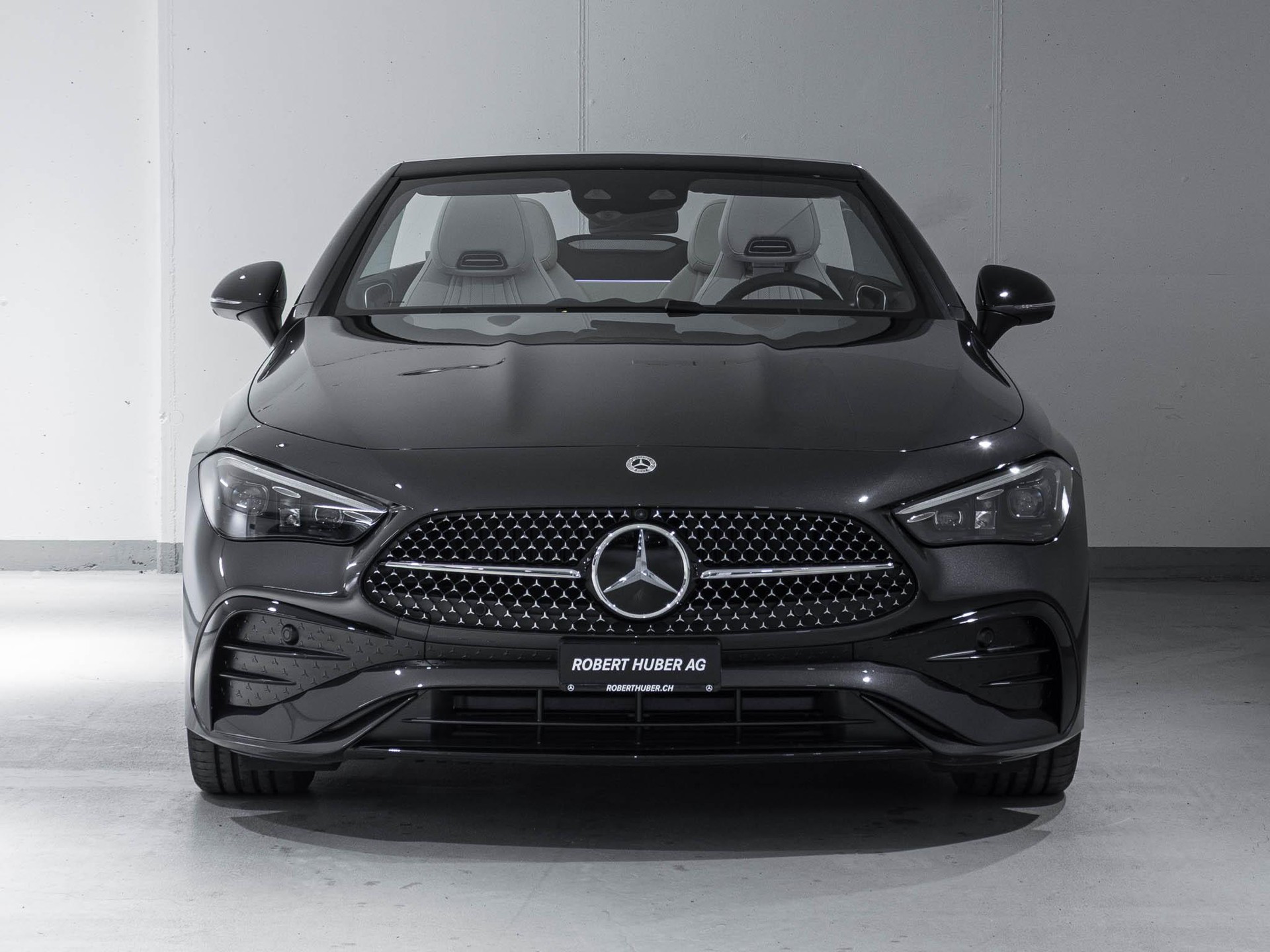 MERCEDES-BENZ CLE 200 4MATIC Cabriolet-image-2