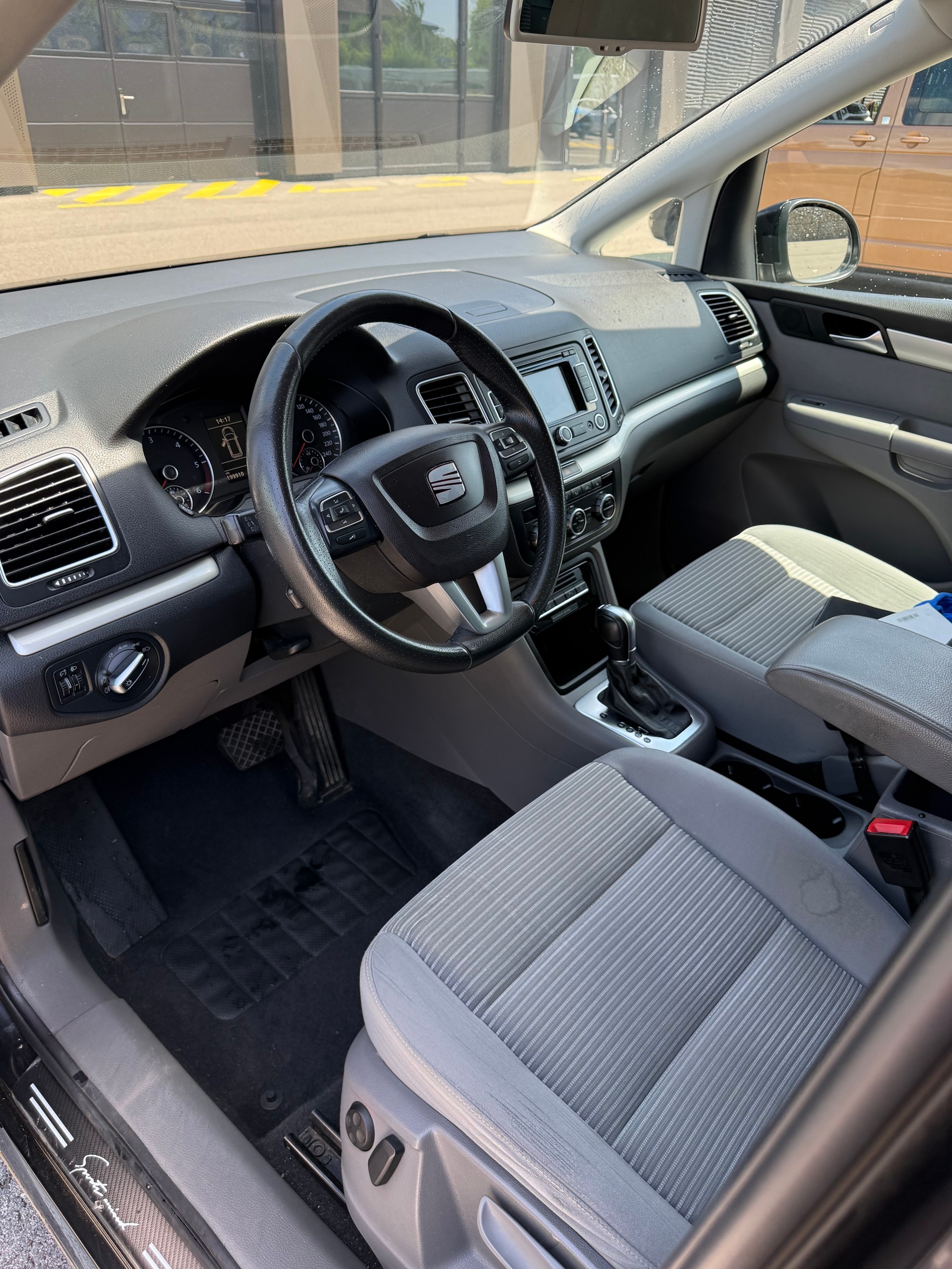 SEAT Alhambra 2.0 TDI Style Eco DSG-image-9