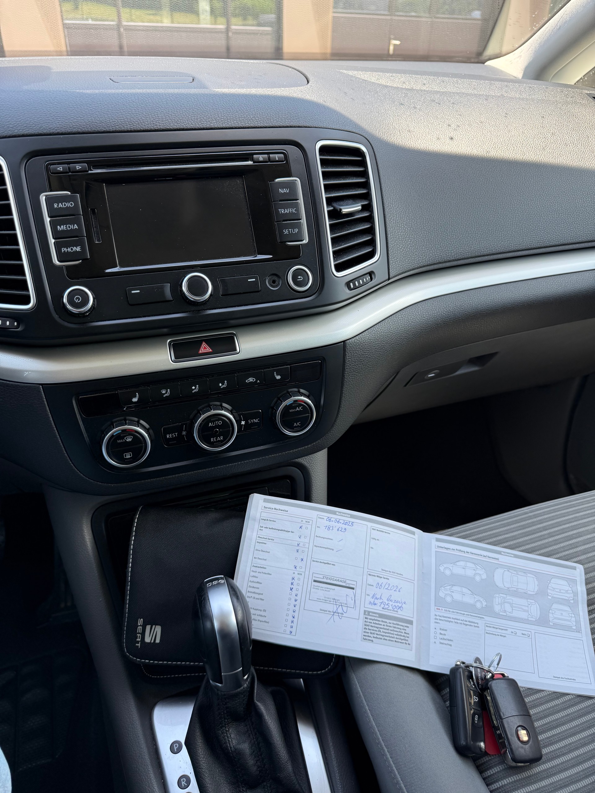 SEAT Alhambra 2.0 TDI Style Eco DSG-image-12