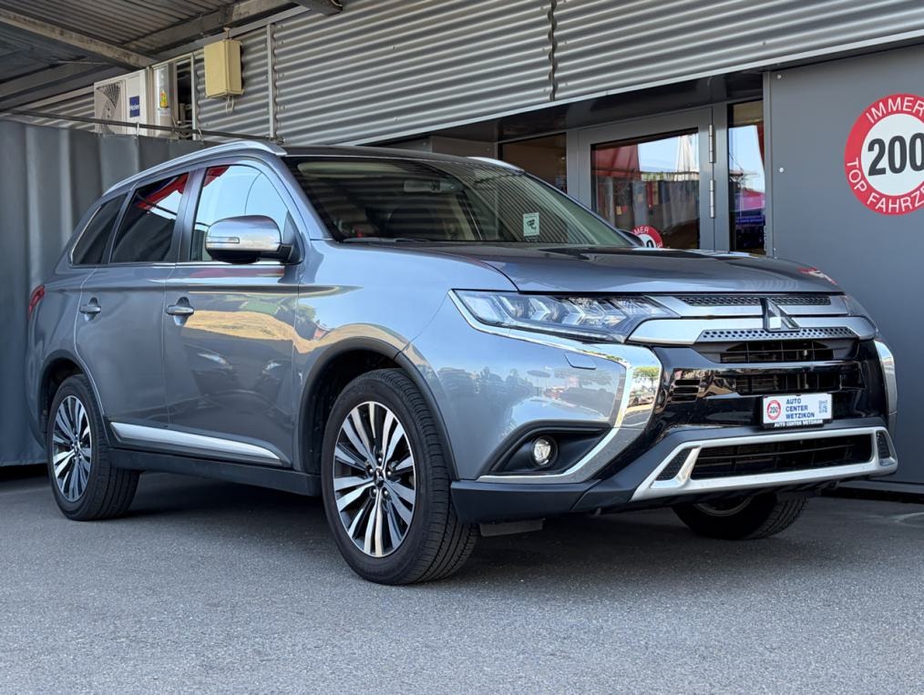MITSUBISHI Outlander 2.0 Value 4WD CVT-image-1