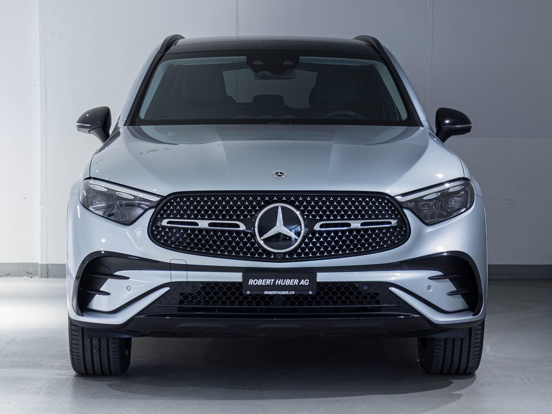 MERCEDES-BENZ GLC 300 e 4MATIC-image-2