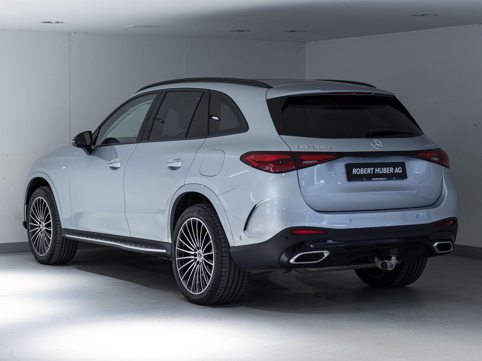 MERCEDES-BENZ GLC 300 e 4MATIC-image-3