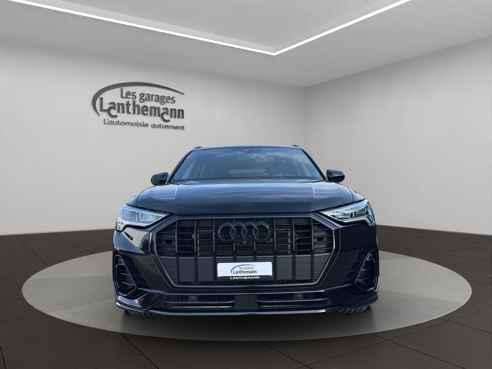 AUDI Q3 45 TFSI S line quattro S-tronic-image-6