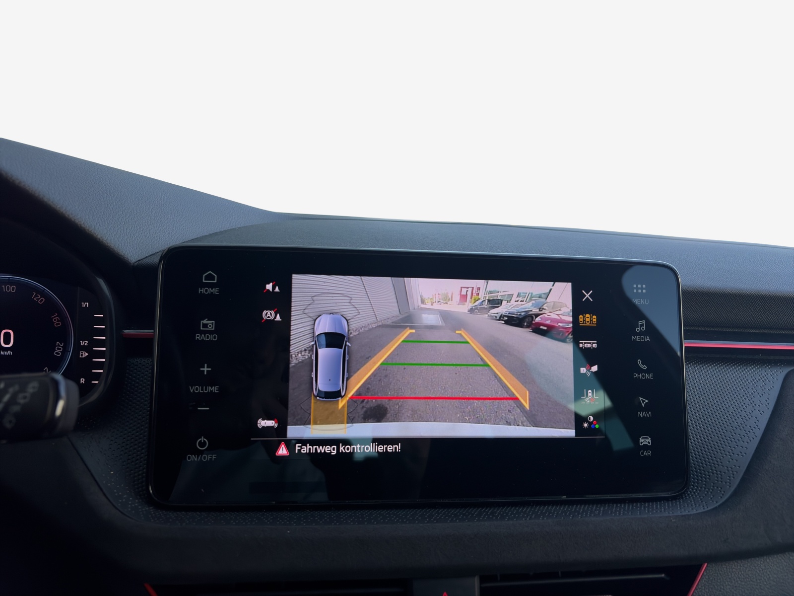 SKODA Scala 1.5 TSI Selection DSG-image-13