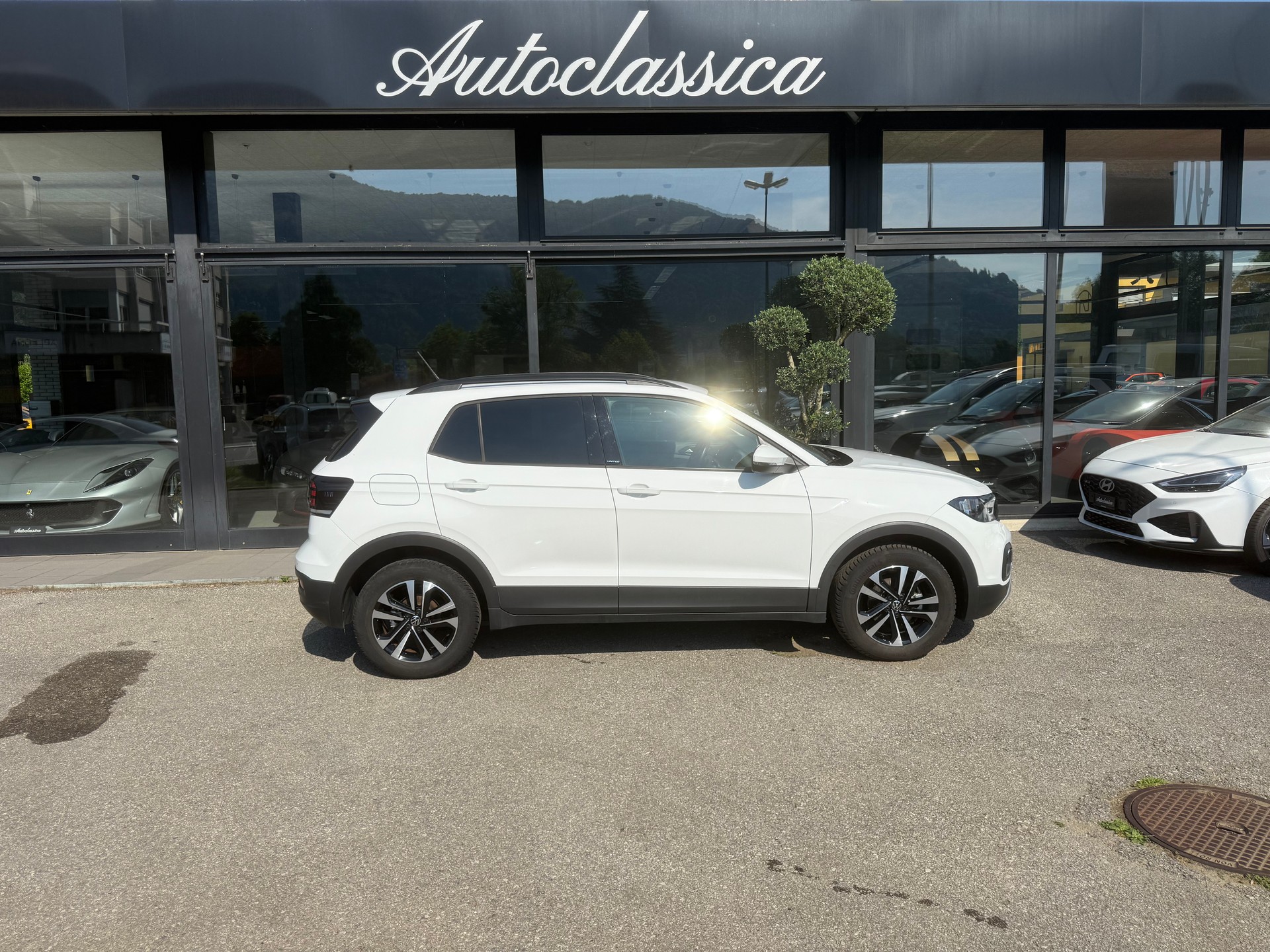 VW T-Cross 1.0 TSI Life Limited DSG-image-3