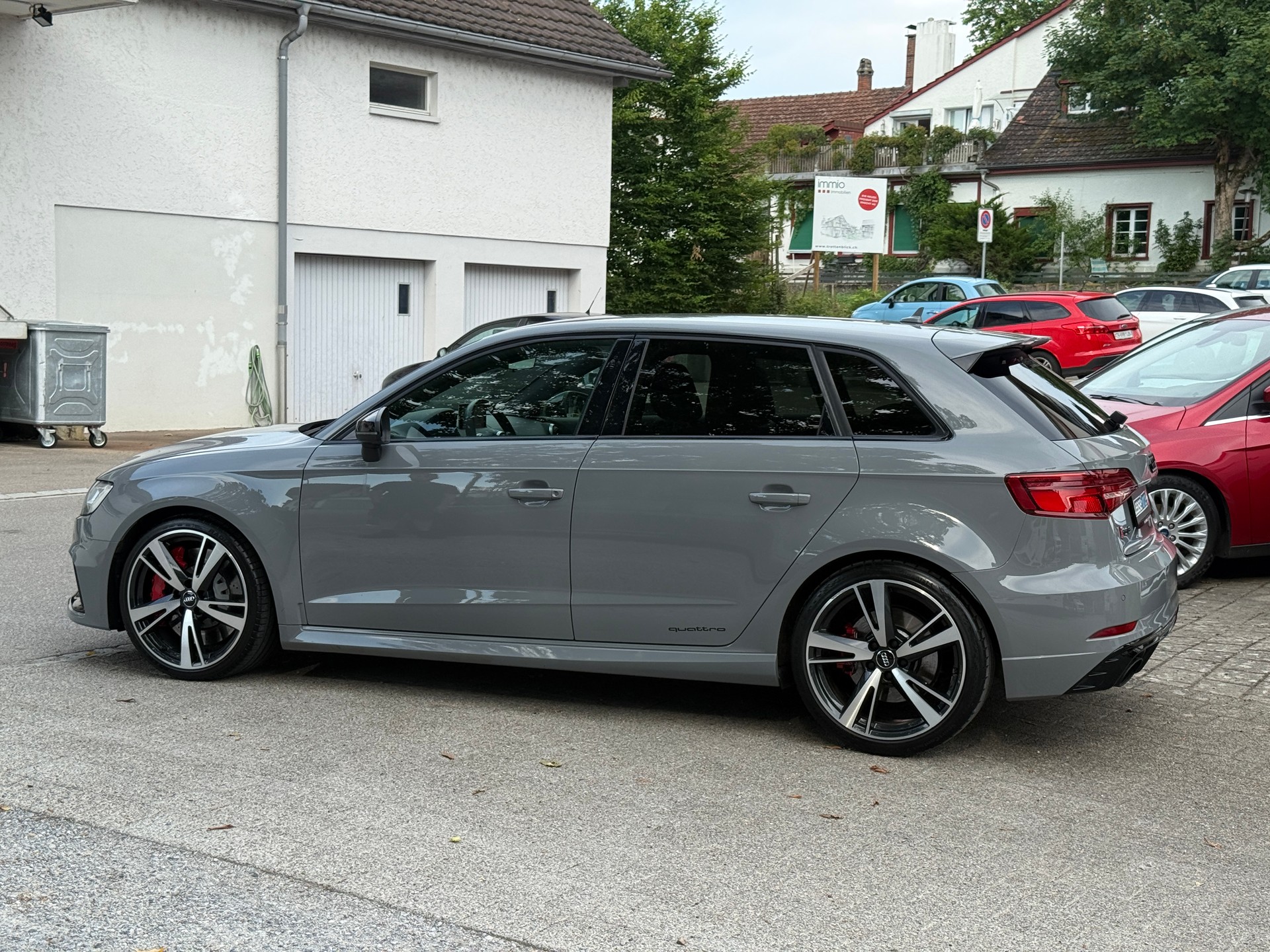 AUDI RS3 Sportback 2.5 TSI quattro S-tronic-image-4