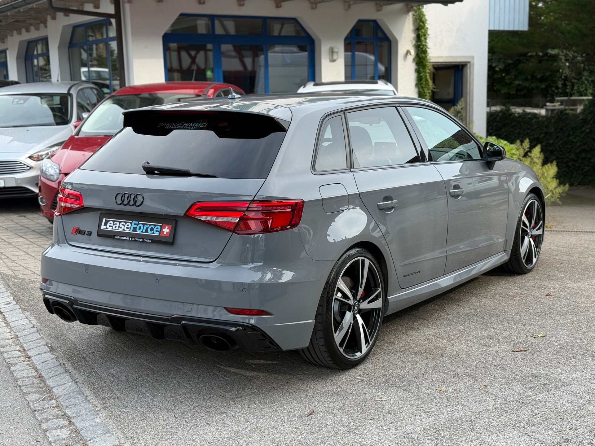 AUDI RS3 Sportback 2.5 TSI quattro S-tronic-image-7