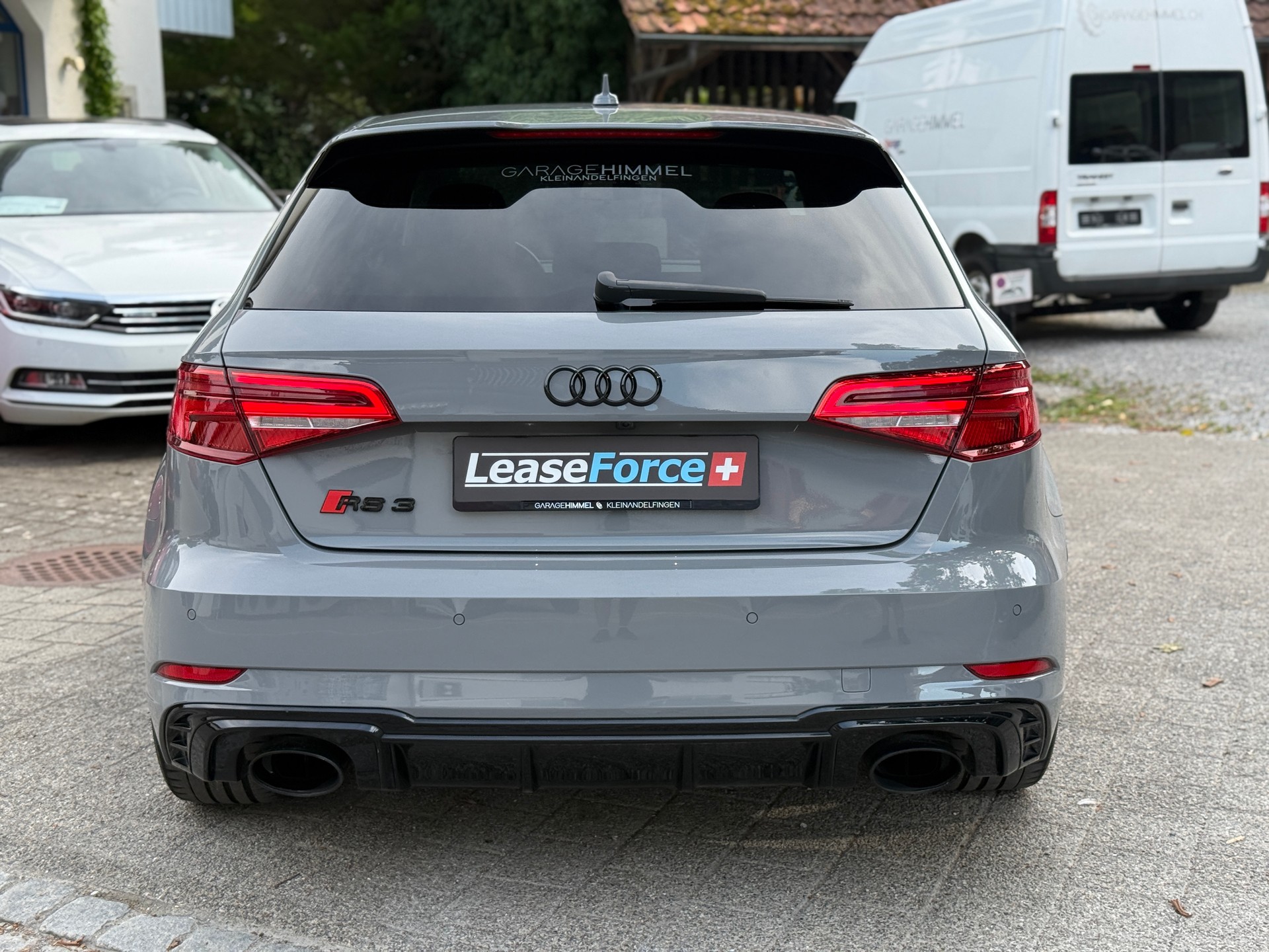 AUDI RS3 Sportback 2.5 TSI quattro S-tronic-image-11