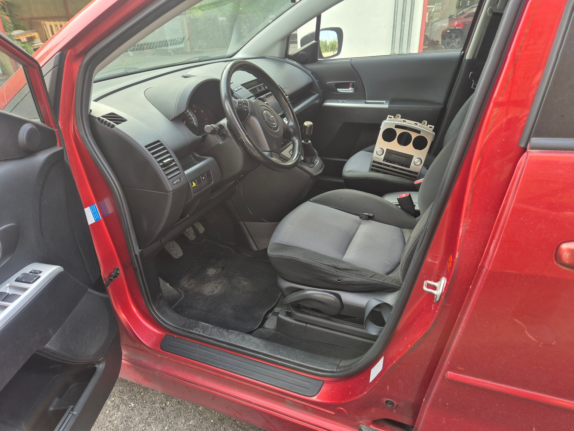 MAZDA 5 2.0 16V Exclusive-image-8
