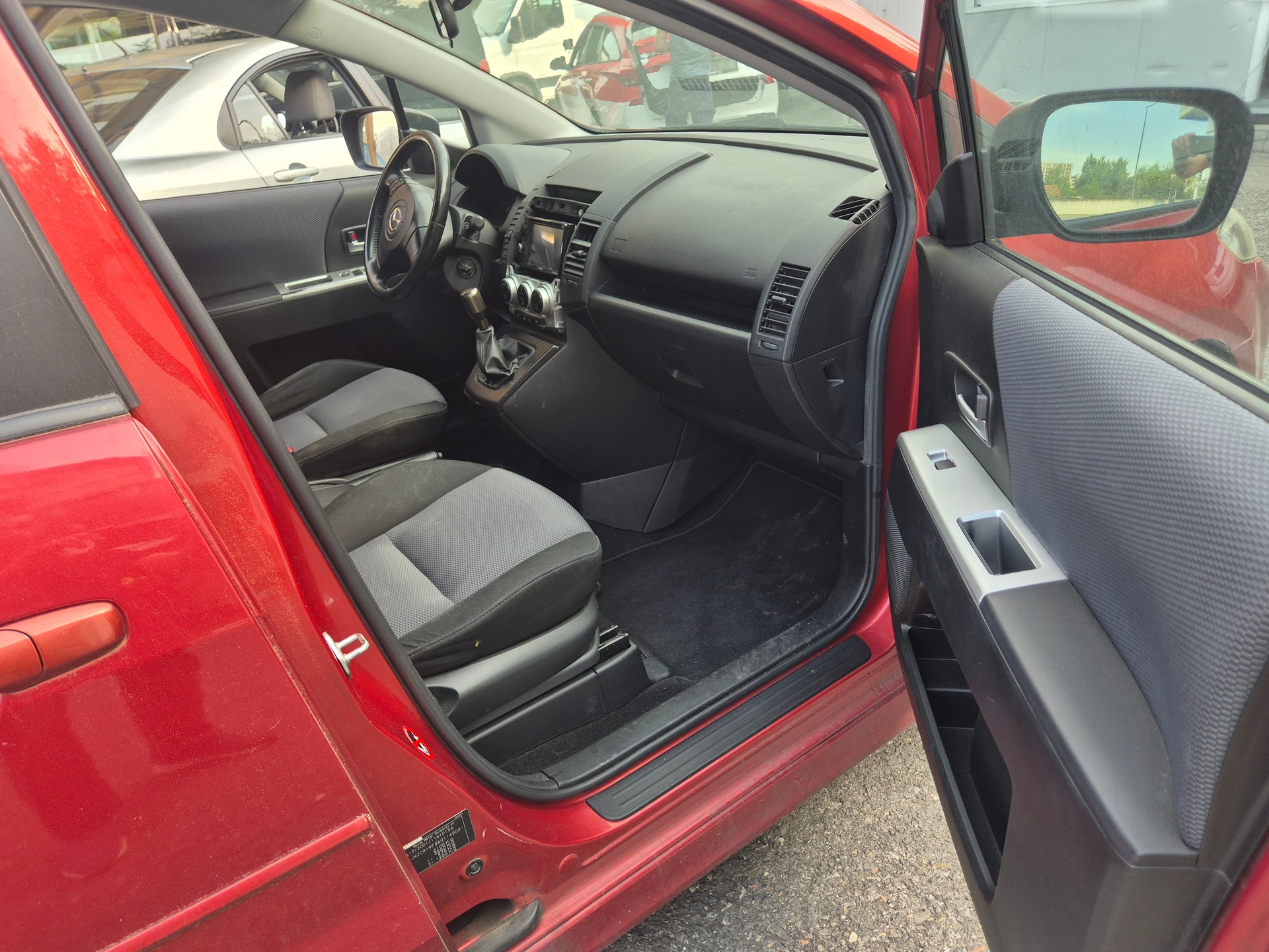 MAZDA 5 2.0 16V Exclusive-image-12