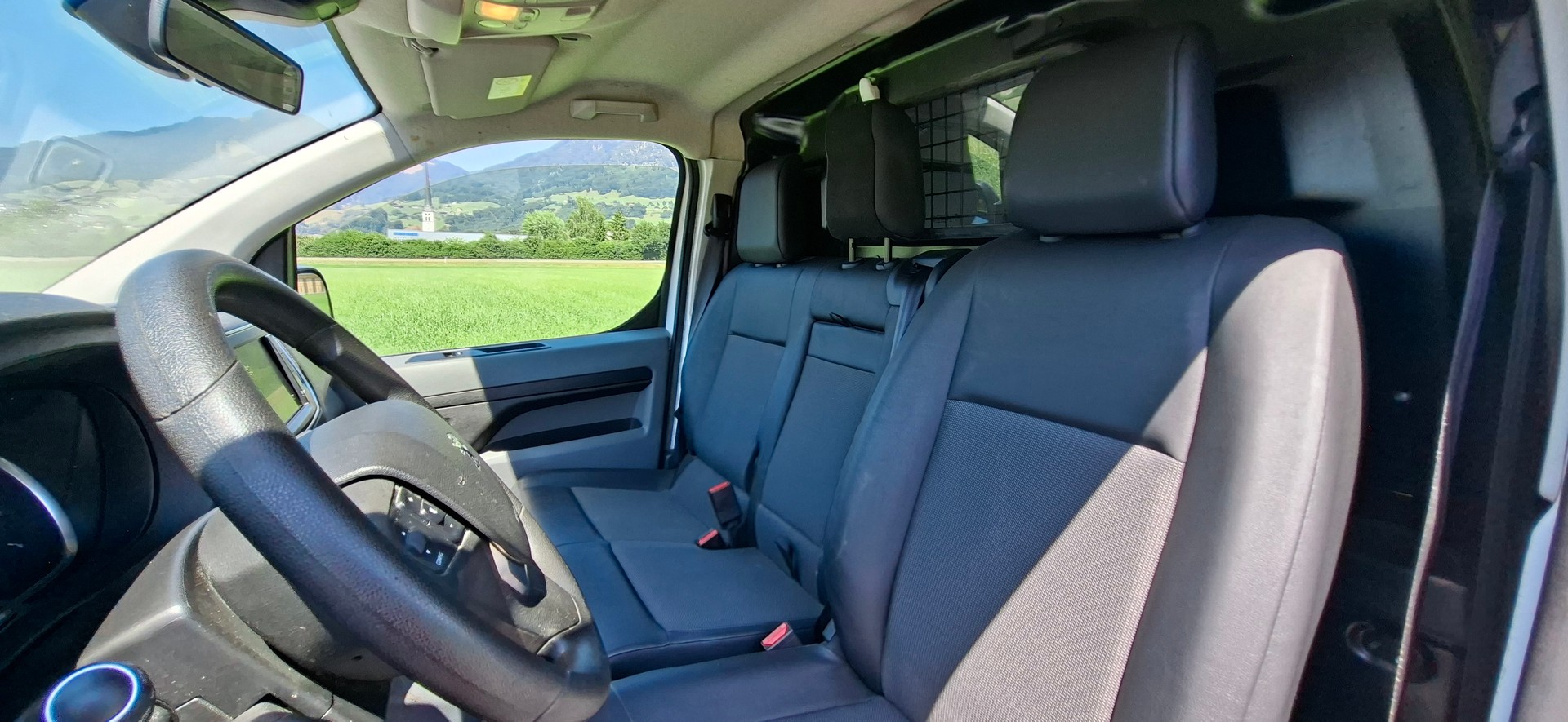 PEUGEOT Expert 2.0 BlueHDi 120 S&S Active Long-image-11