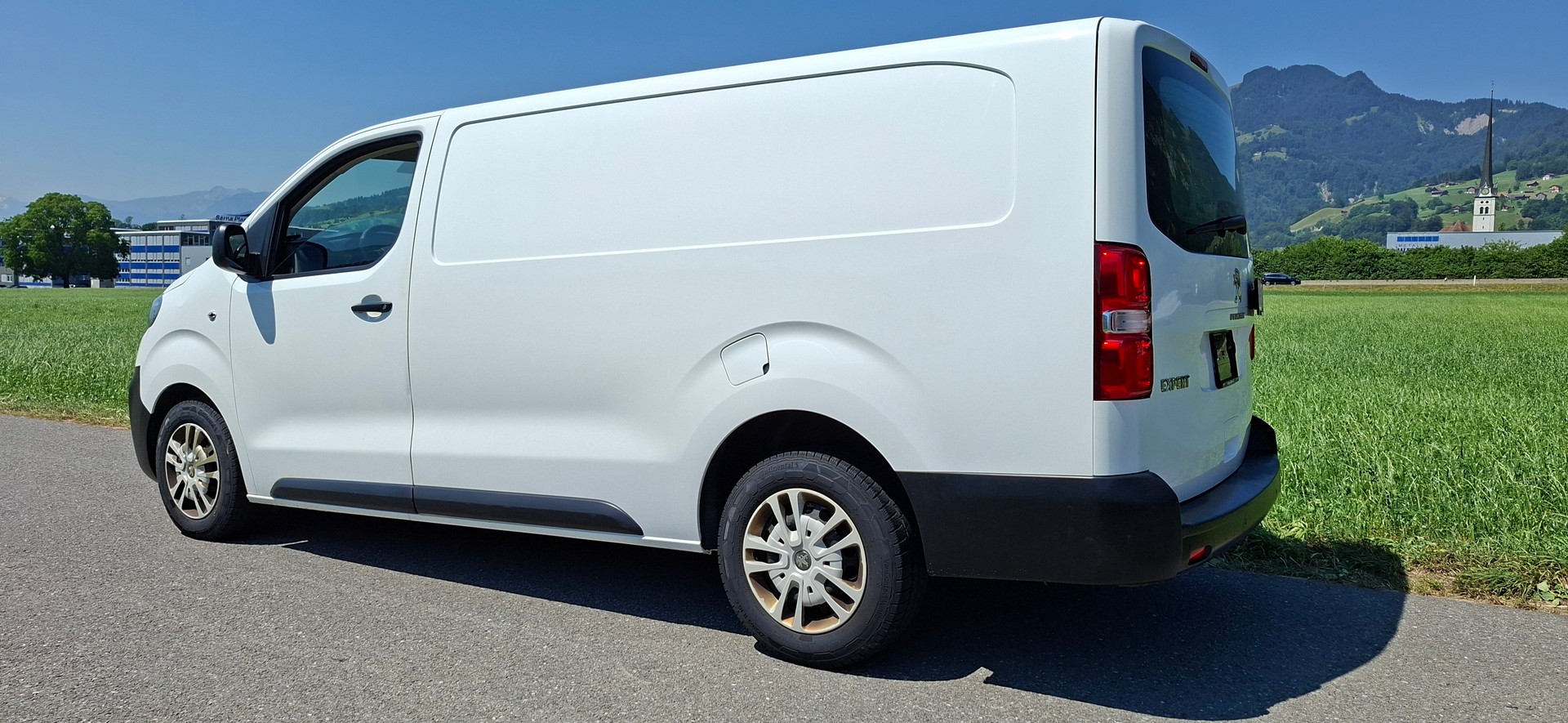 PEUGEOT Expert 2.0 BlueHDi 120 S&S Active Long-image-6