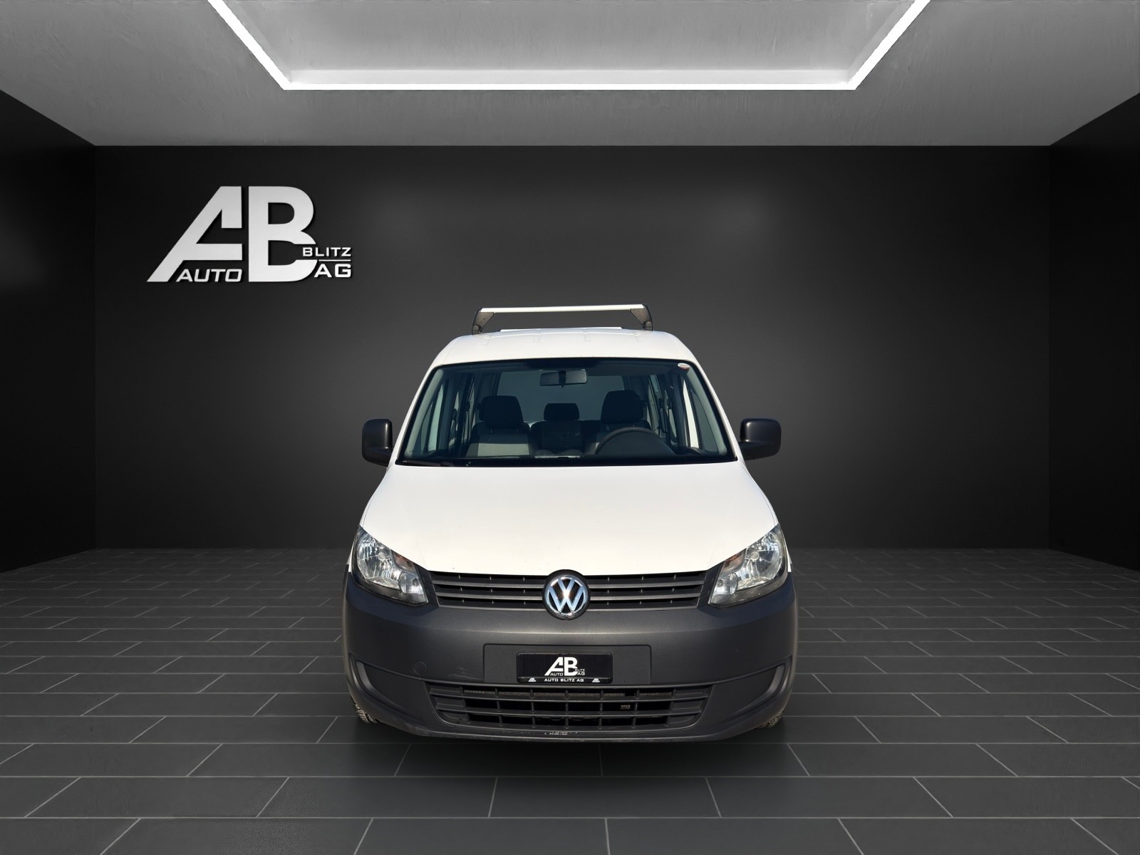 VW Caddy 1.2 TSI Entry-image-0