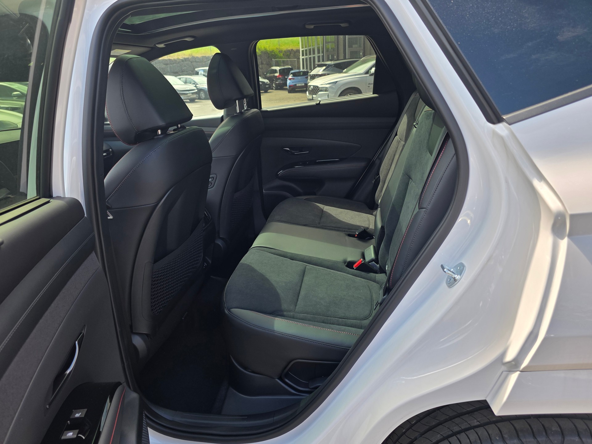HYUNDAI Tucson 1.6 TGDI HEV N-Line 4WD-image-10