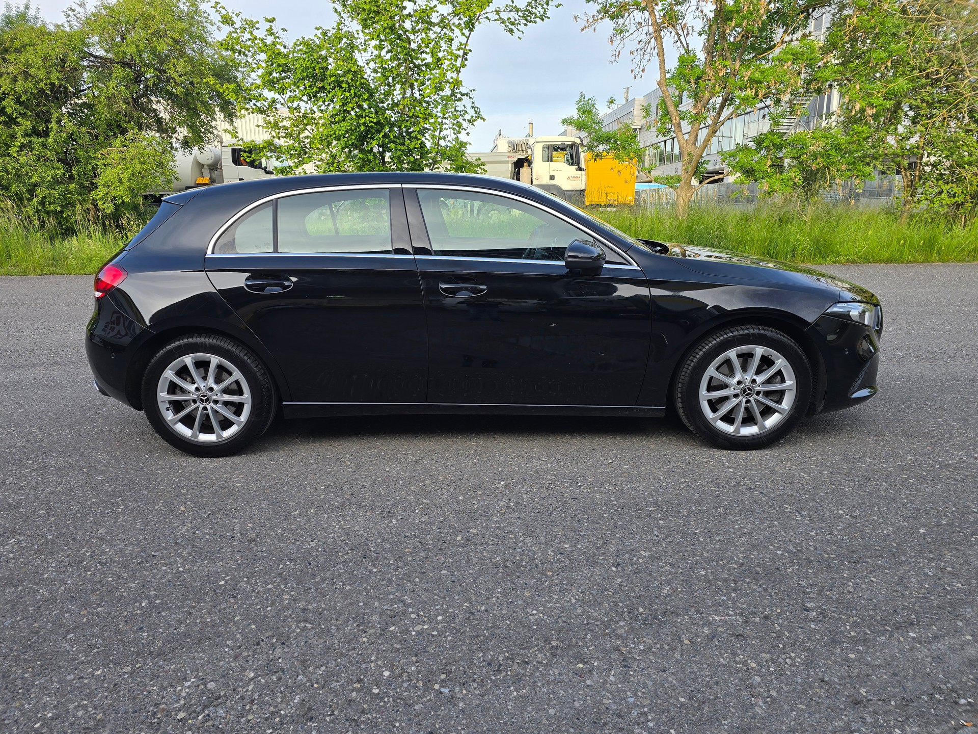 MERCEDES-BENZ A 220 Style 7G-DCT-image-7