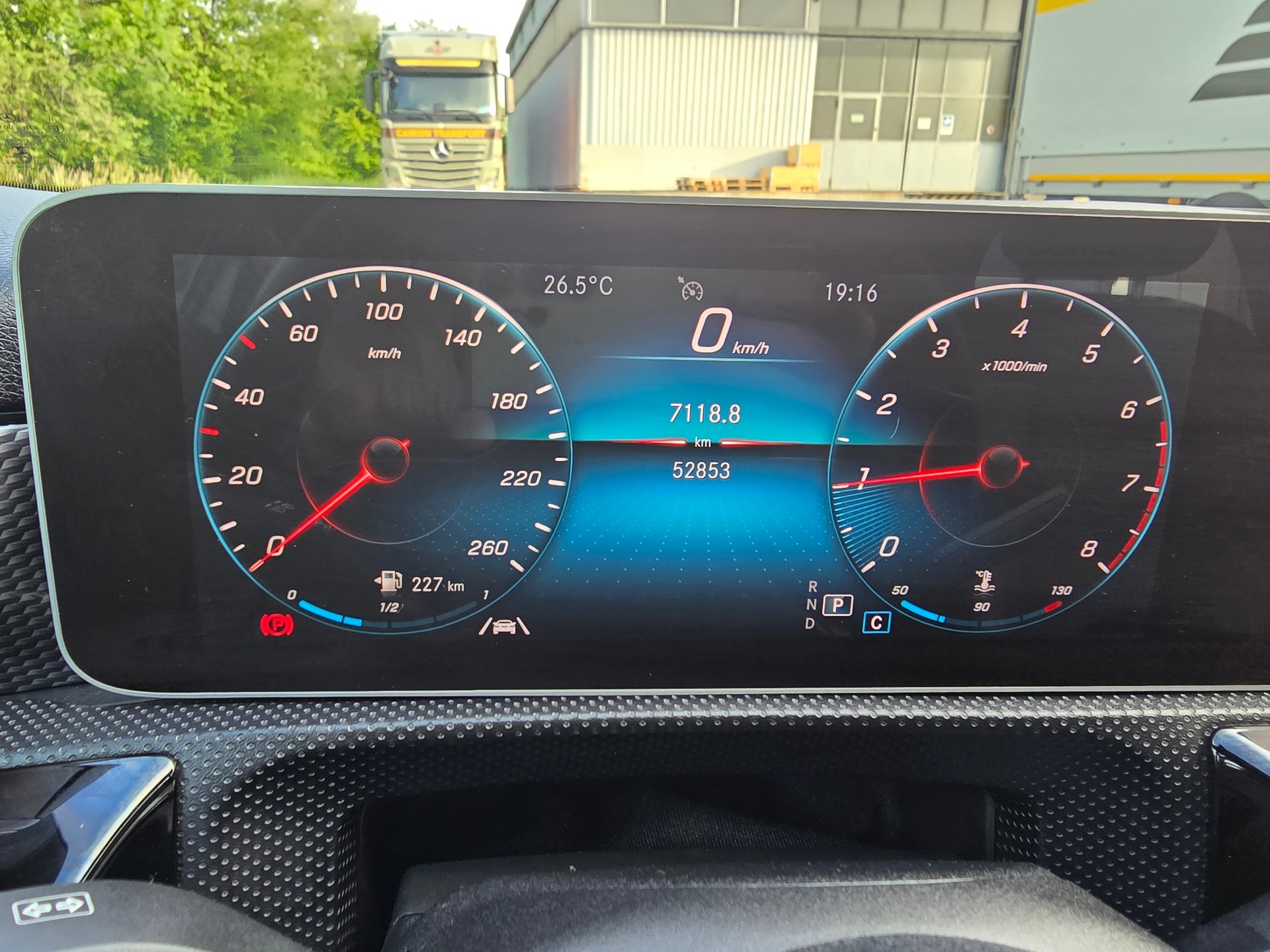 MERCEDES-BENZ A 220 Style 7G-DCT-image-19