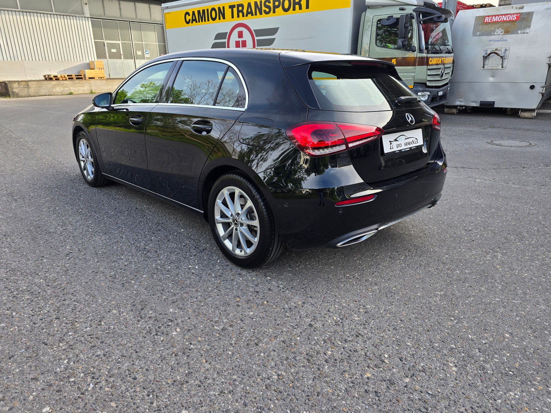 MERCEDES-BENZ A 220 Style 7G-DCT-image-5