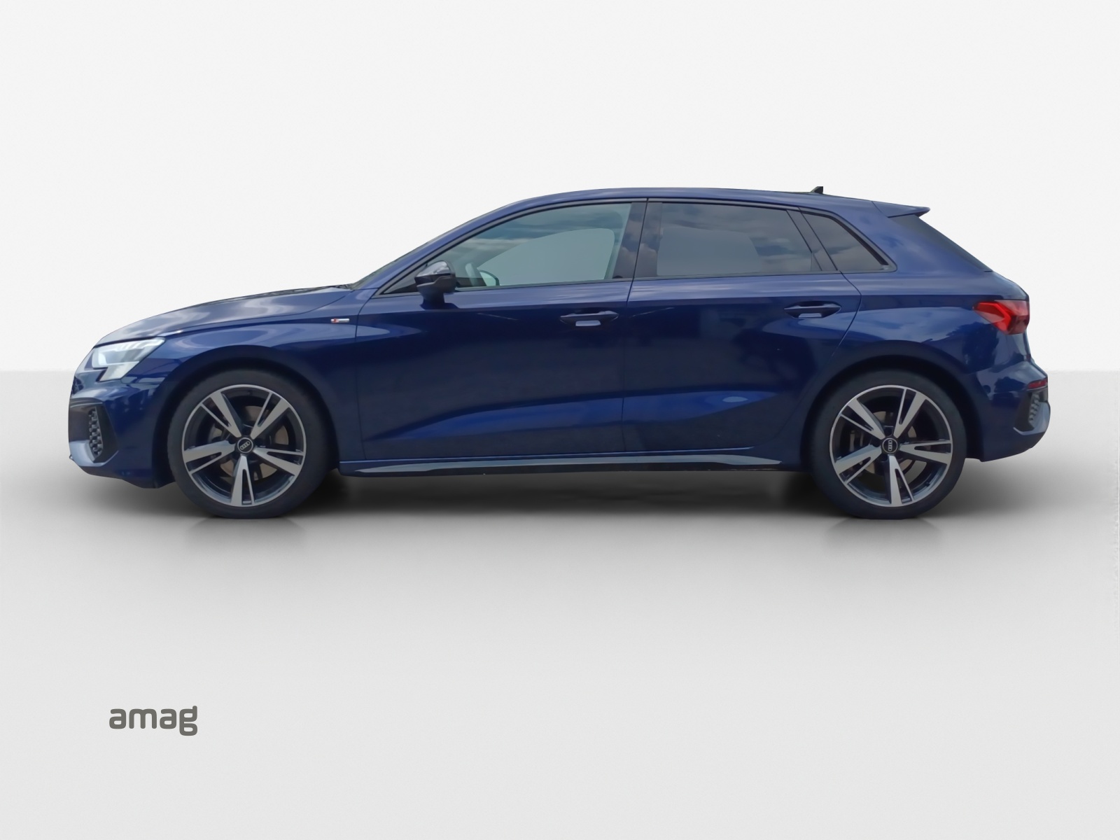 AUDI A3 Sportback 35 TFSI S line Attraction S-tronic-showroom-element-1