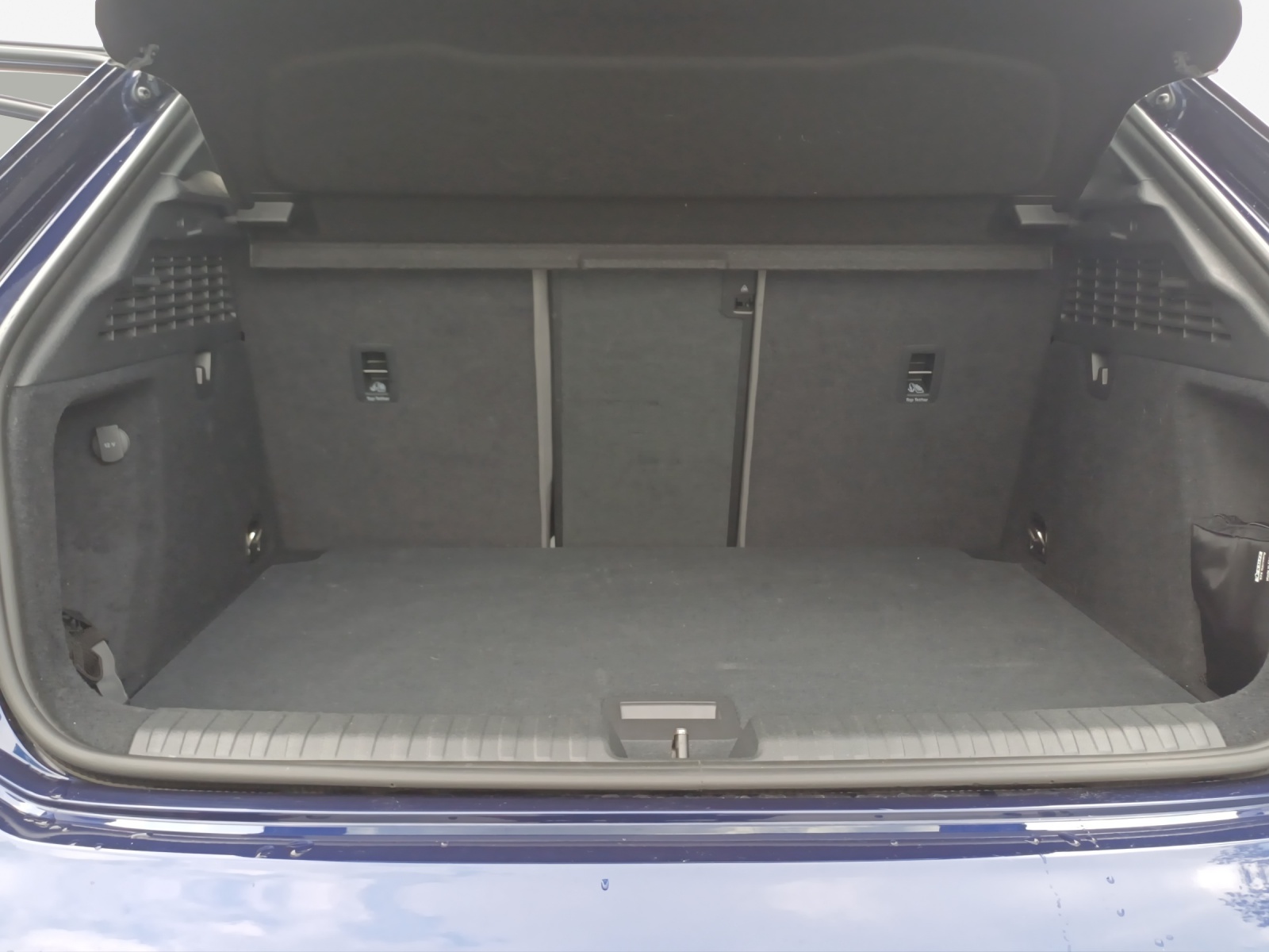 AUDI A3 Sportback 35 TFSI S line Attraction S-tronic-image-12