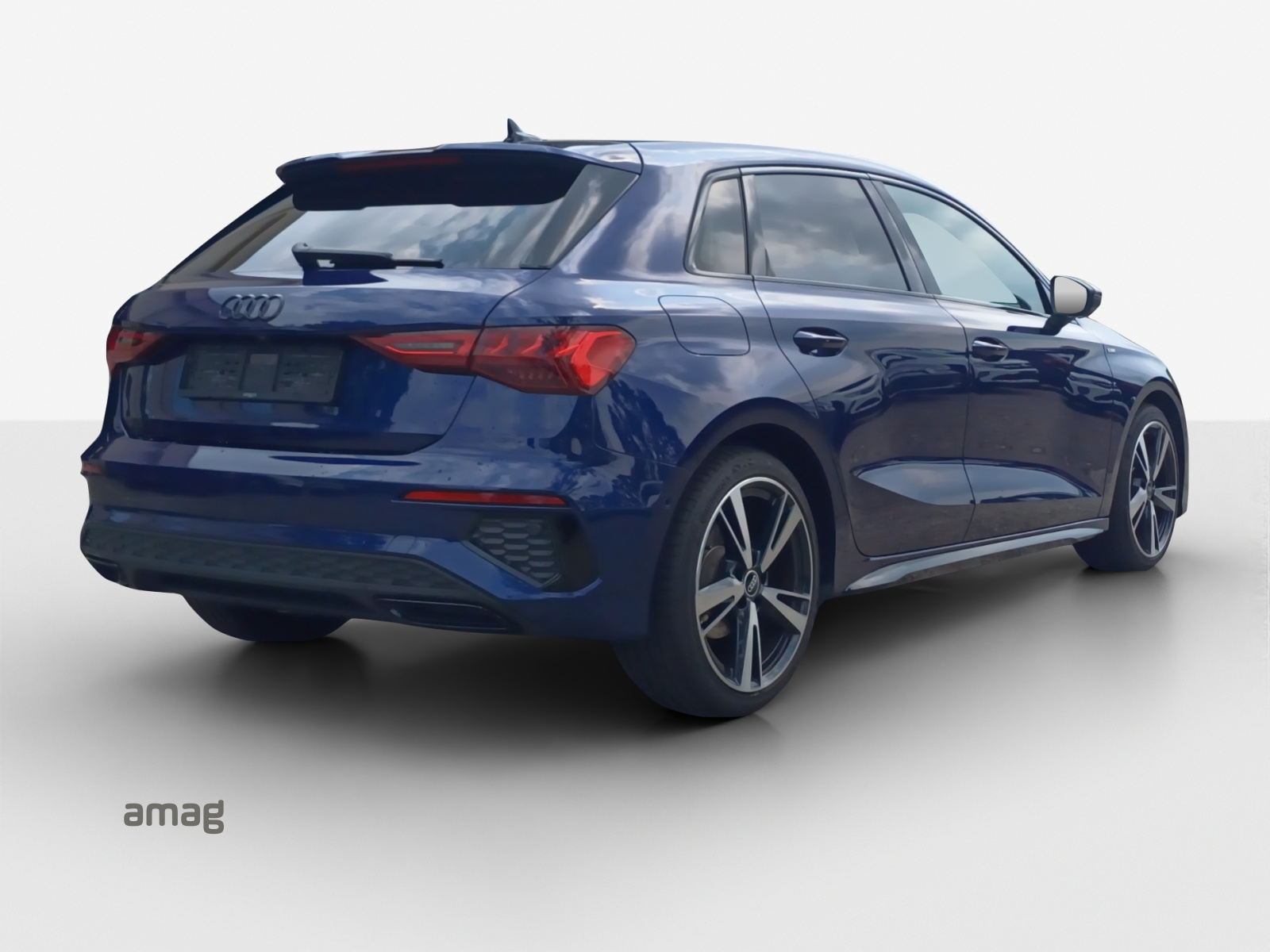 AUDI A3 Sportback 35 TFSI S line Attraction S-tronic-image-4