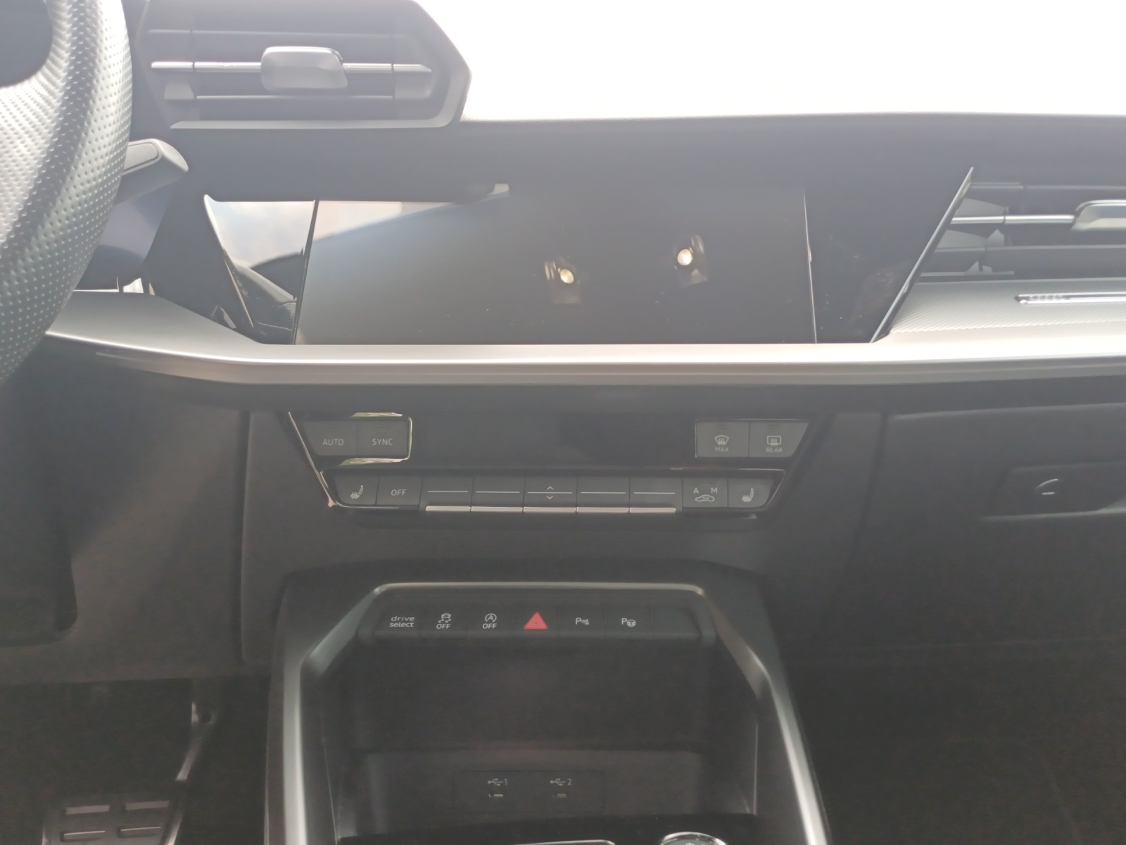 AUDI A3 Sportback 35 TFSI S line Attraction S-tronic-image-10