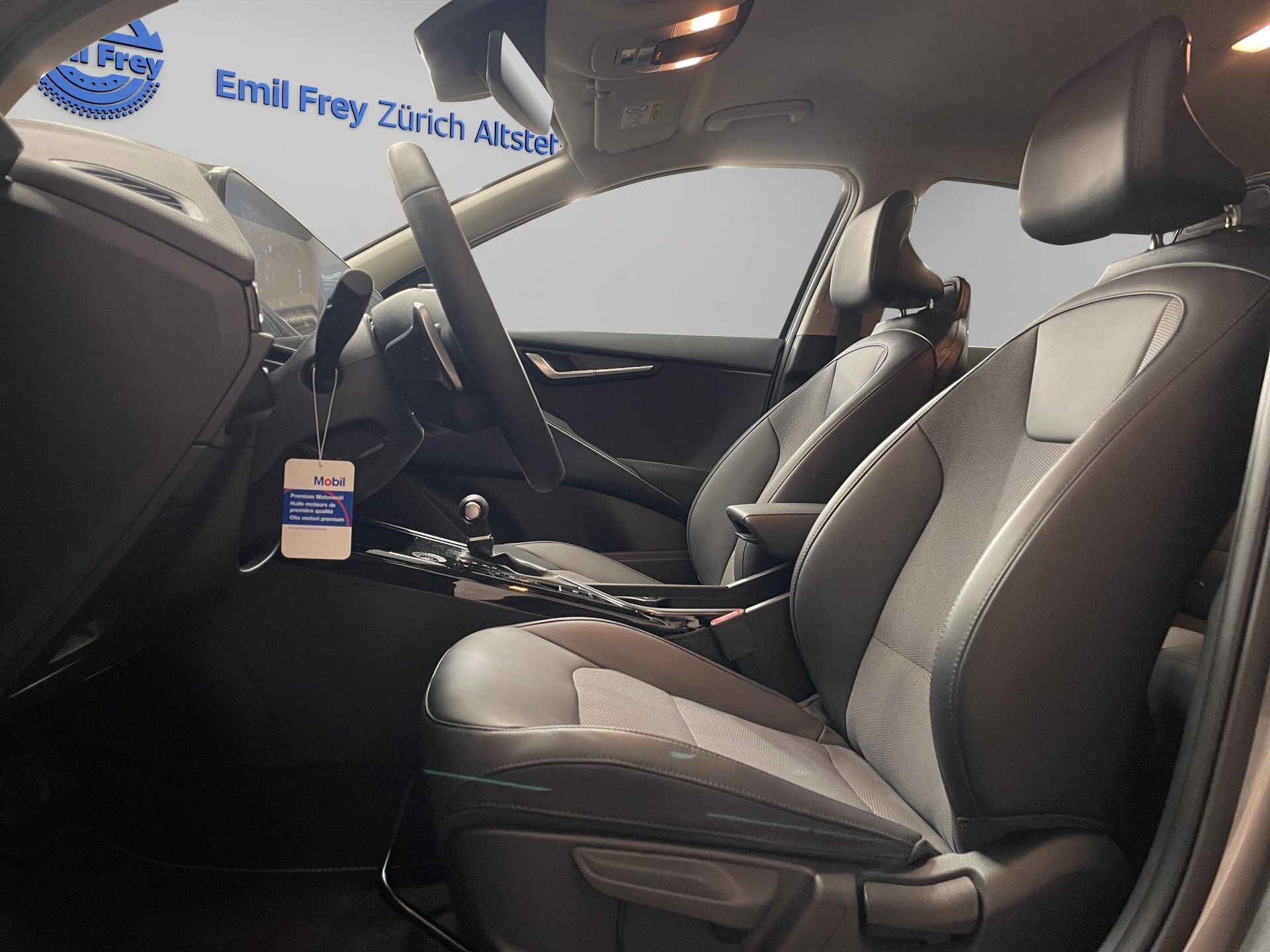 KIA Niro 1.6 GDi Plug-in Hybrid Power Edition-image-5