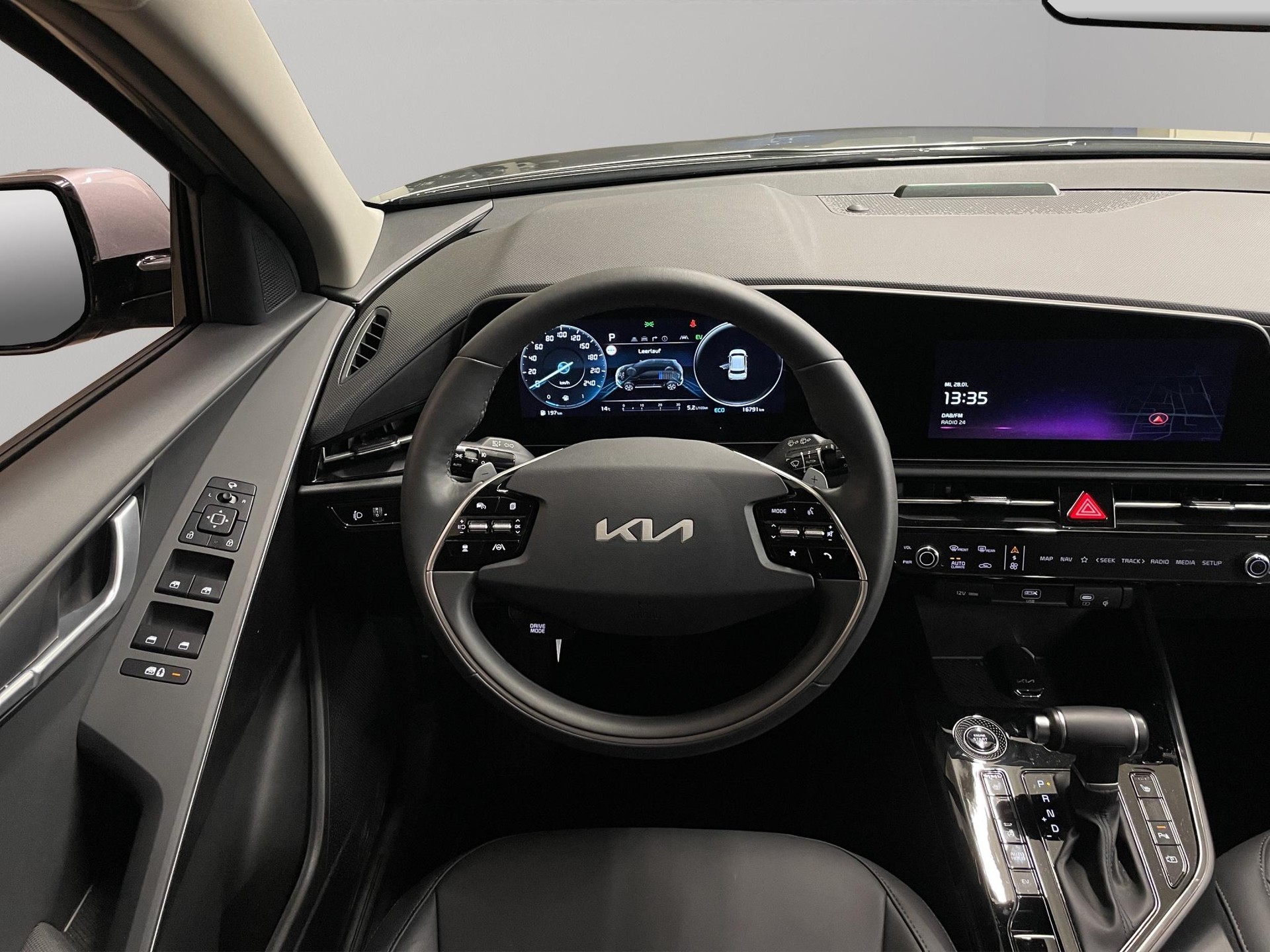 KIA Niro 1.6 GDi Plug-in Hybrid Power Edition-image-8