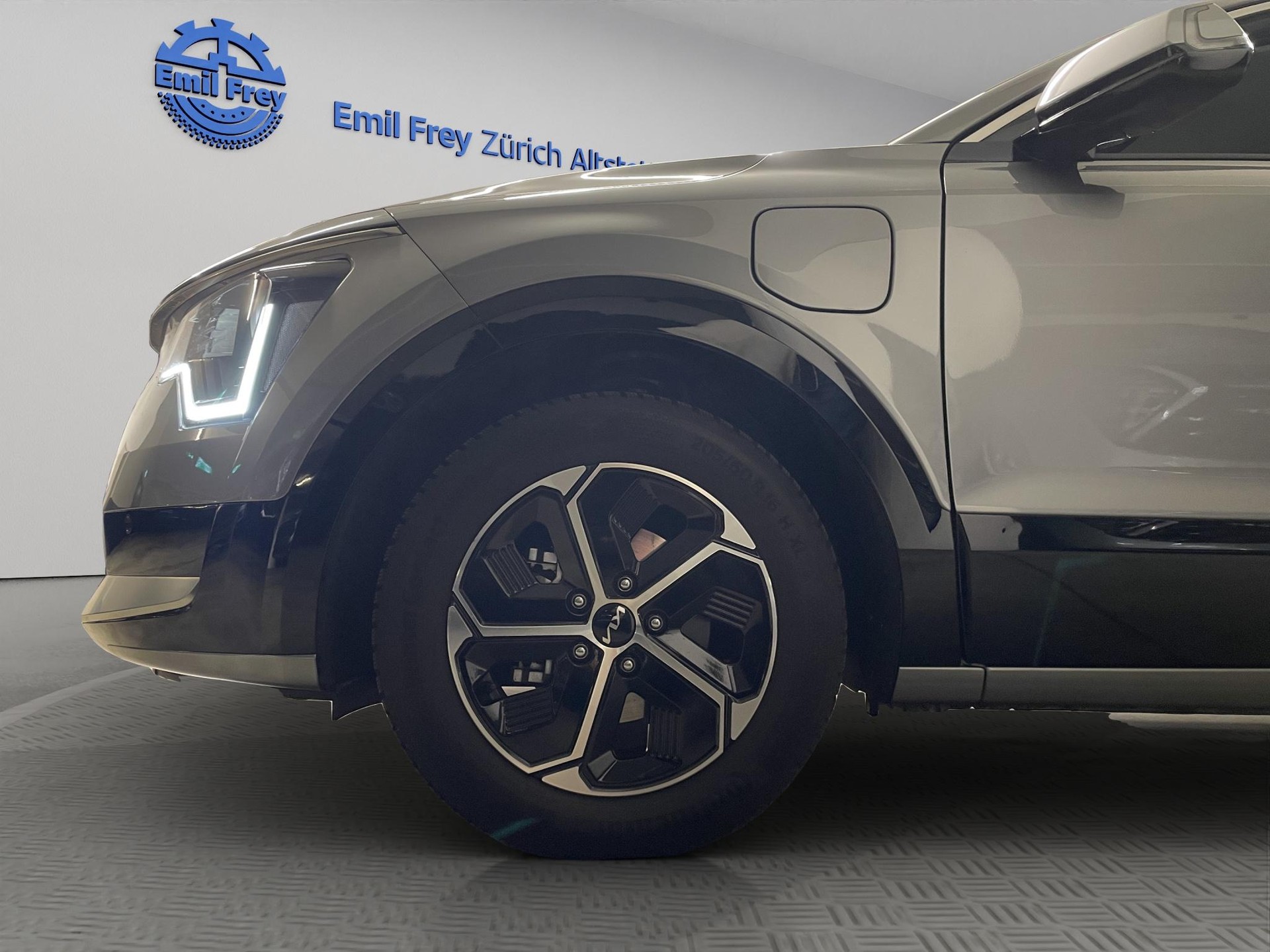 KIA Niro 1.6 GDi Plug-in Hybrid Power Edition-image-10