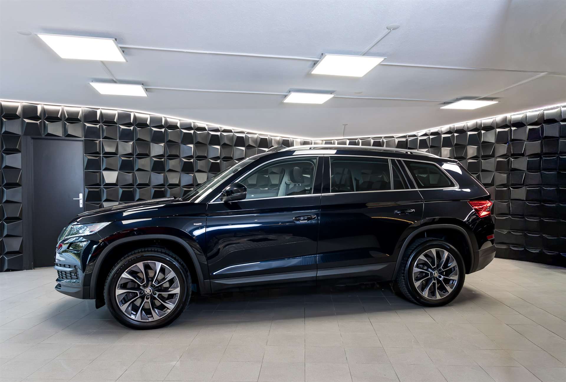 SKODA Kodiaq 2.0 TSI DSG Drive 4x4-image-1