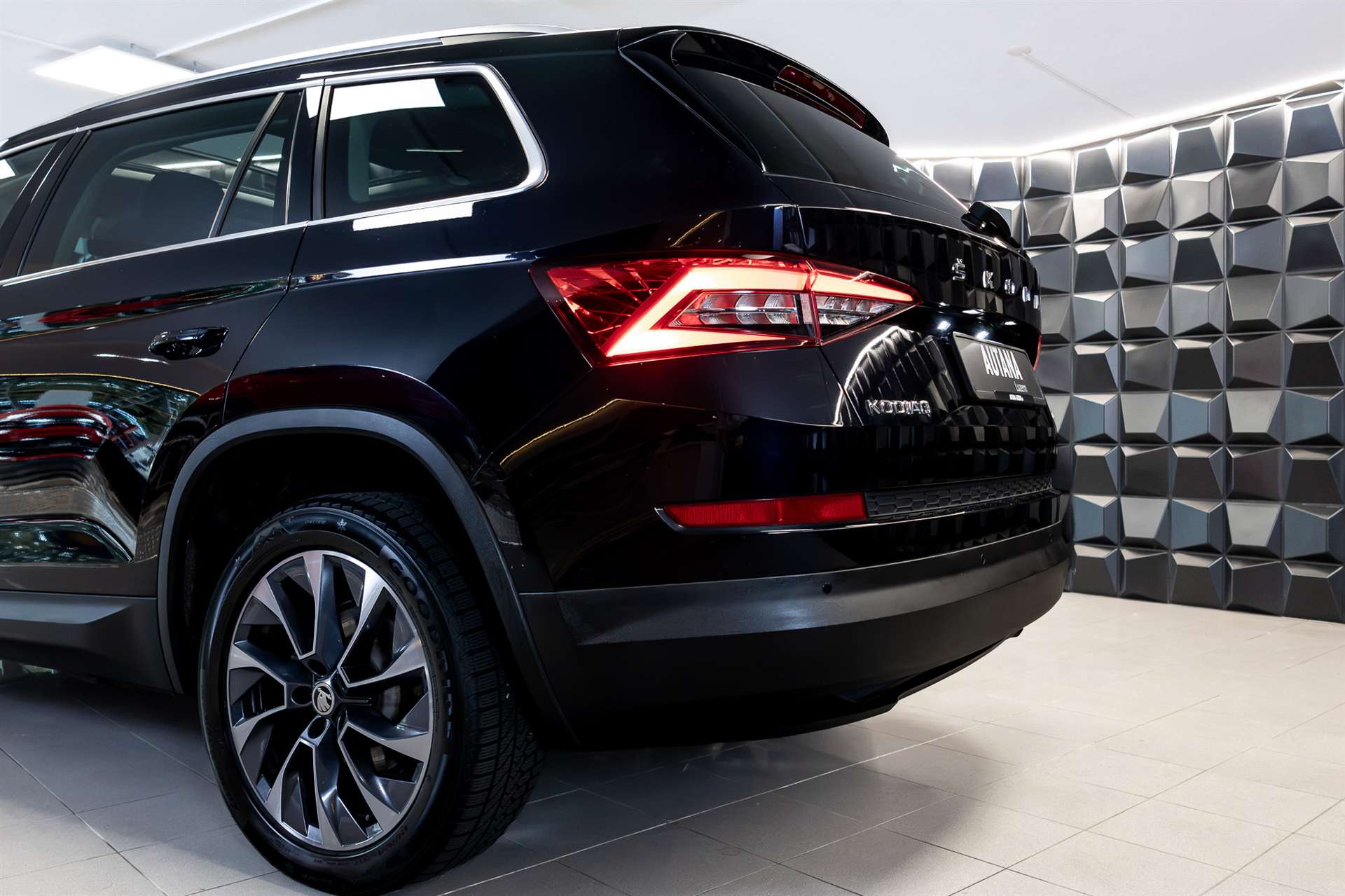SKODA Kodiaq 2.0 TSI DSG Drive 4x4-image-31