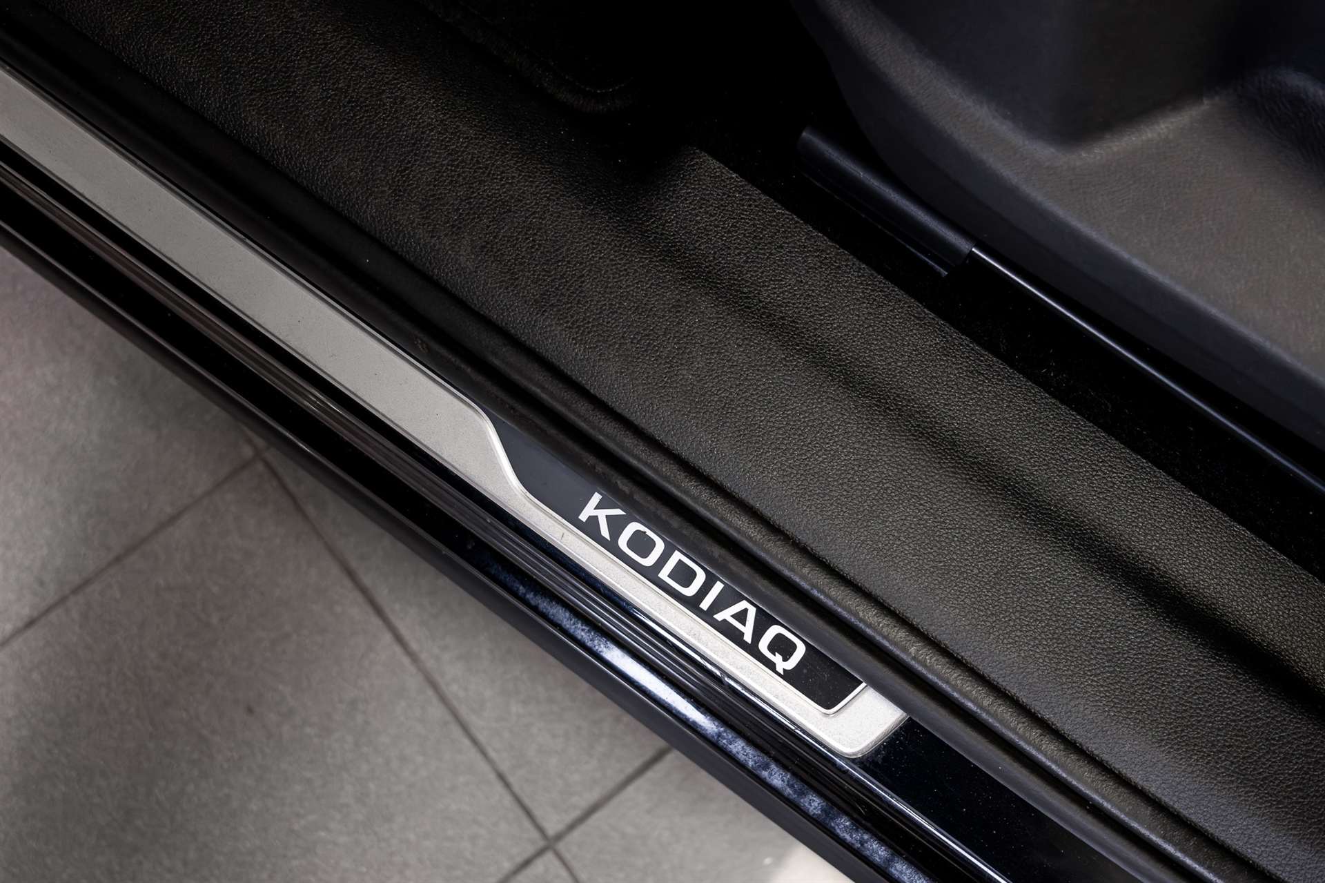 SKODA Kodiaq 2.0 TSI DSG Drive 4x4-image-13