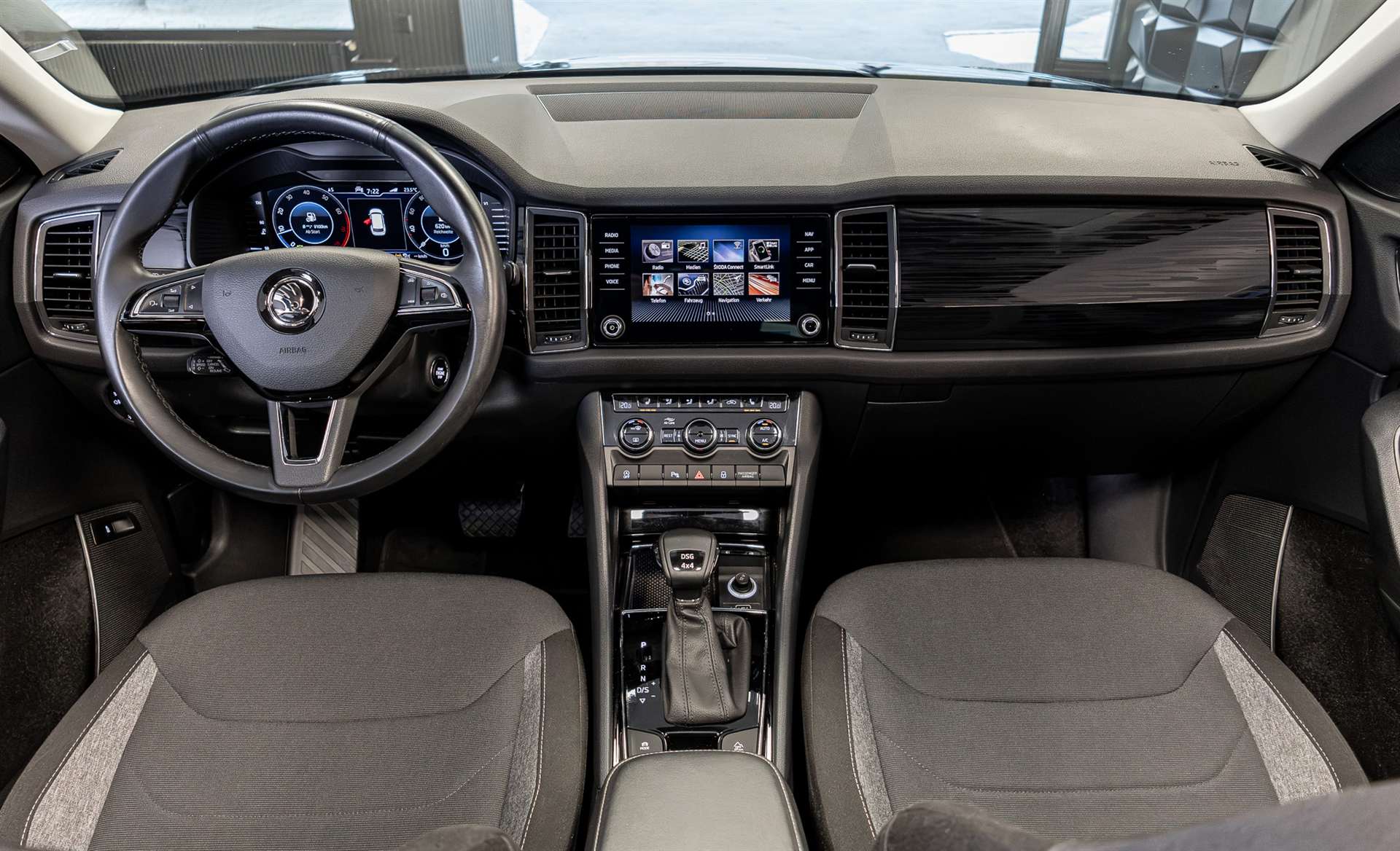 SKODA Kodiaq 2.0 TSI DSG Drive 4x4-image-7