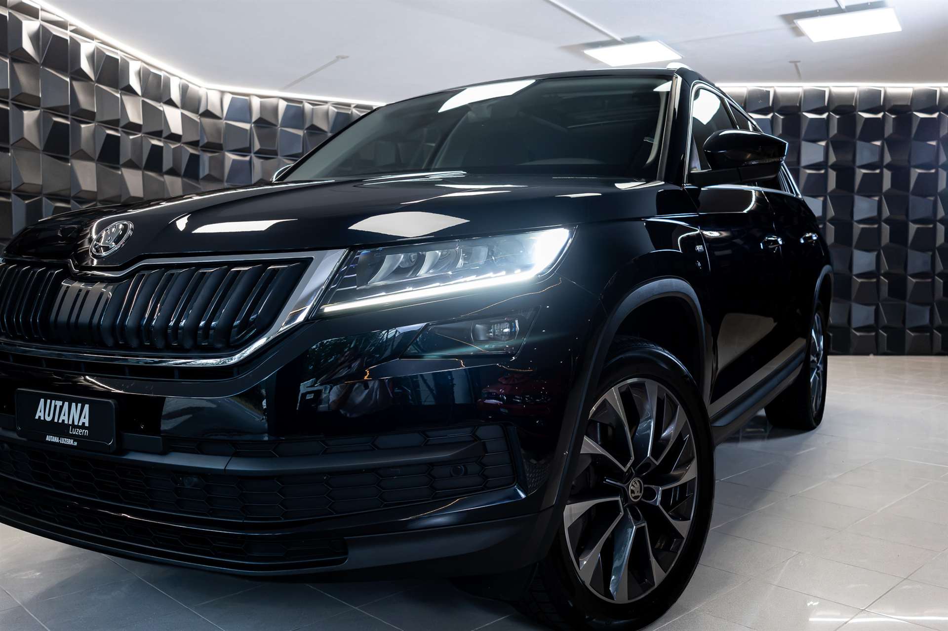 SKODA Kodiaq 2.0 TSI DSG Drive 4x4-image-28
