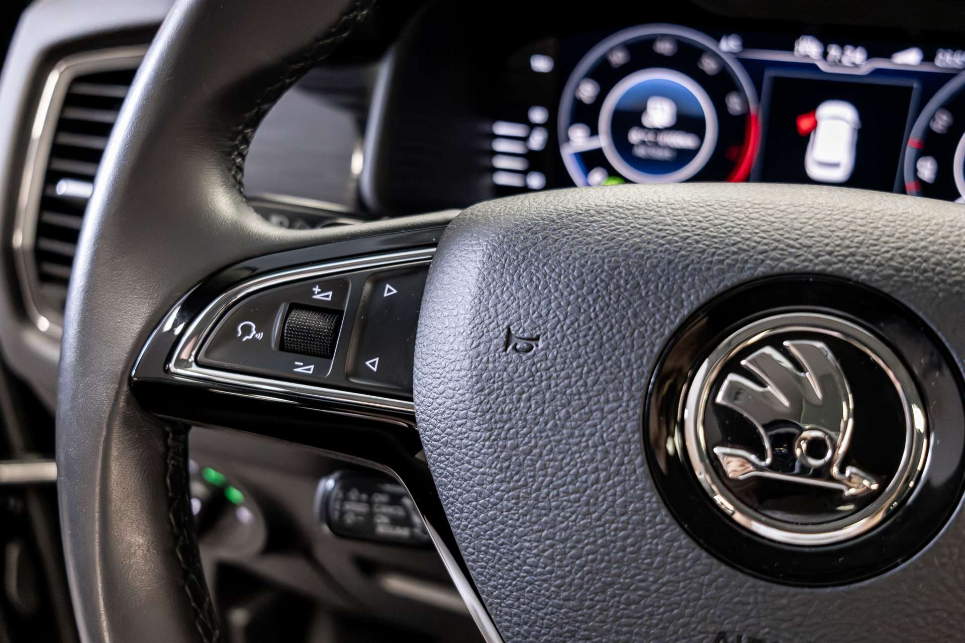 SKODA Kodiaq 2.0 TSI DSG Drive 4x4-image-9