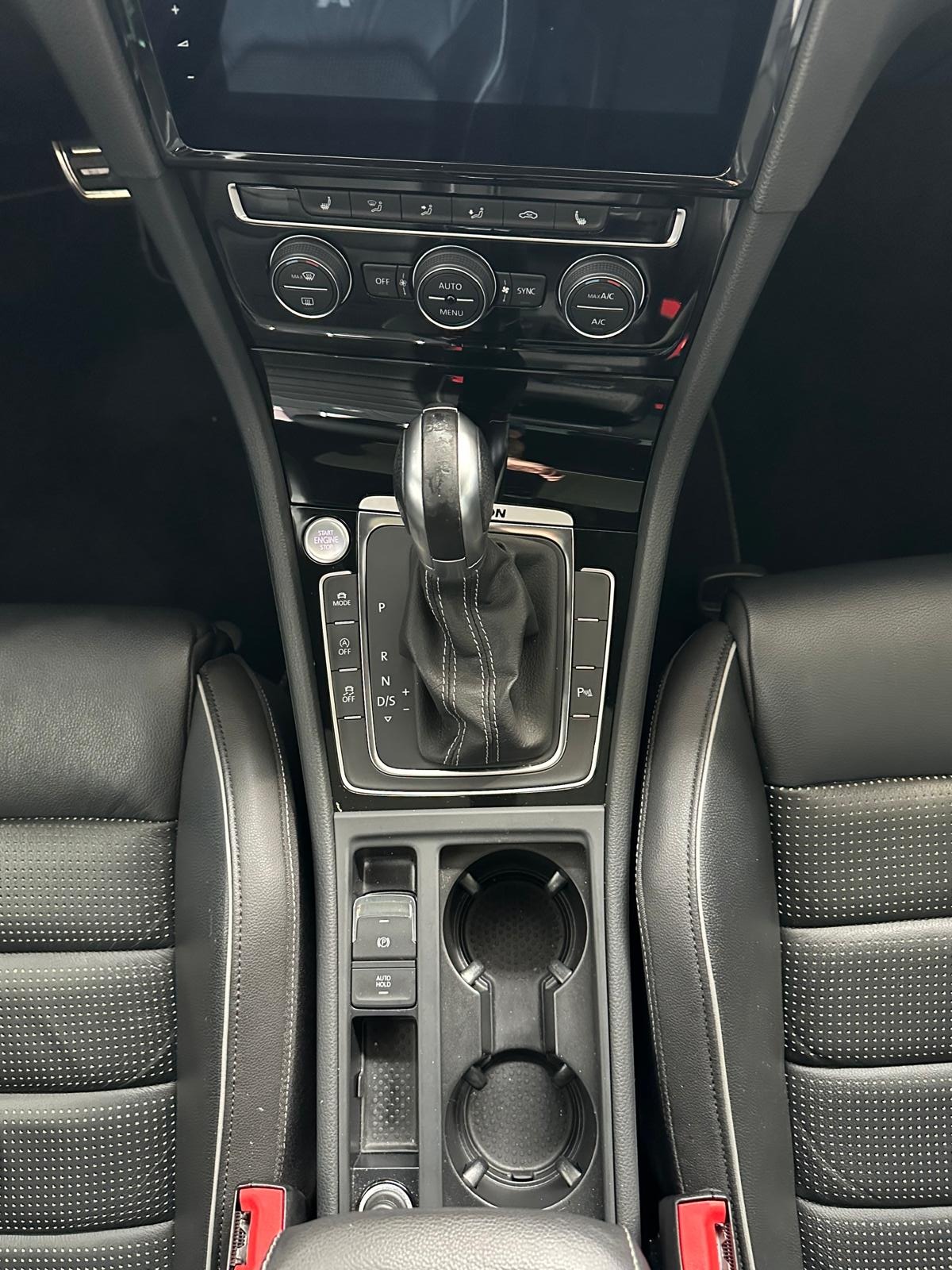 VW Golf 2.0 TSI R 4Motion DSG-image-12