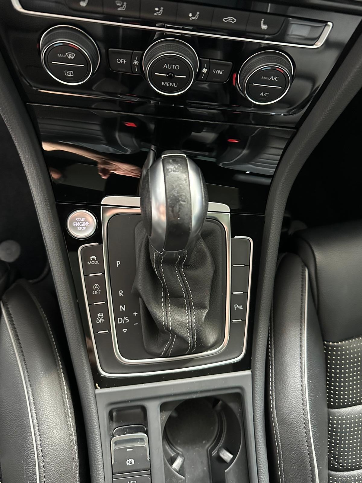 VW Golf 2.0 TSI R 4Motion DSG-image-13